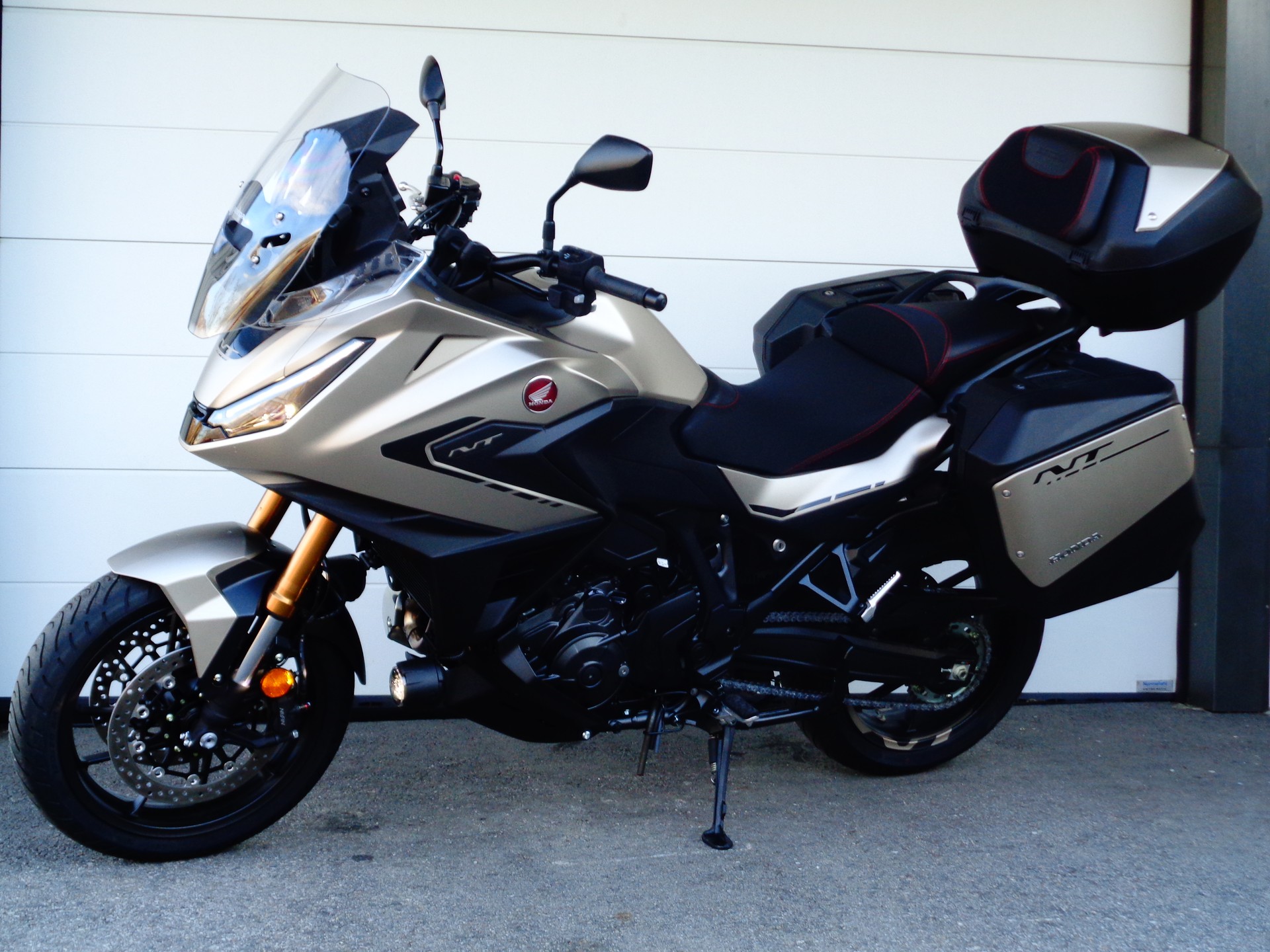 HONDA NT 1100 DCT DE Elektronic Suspension-image-4