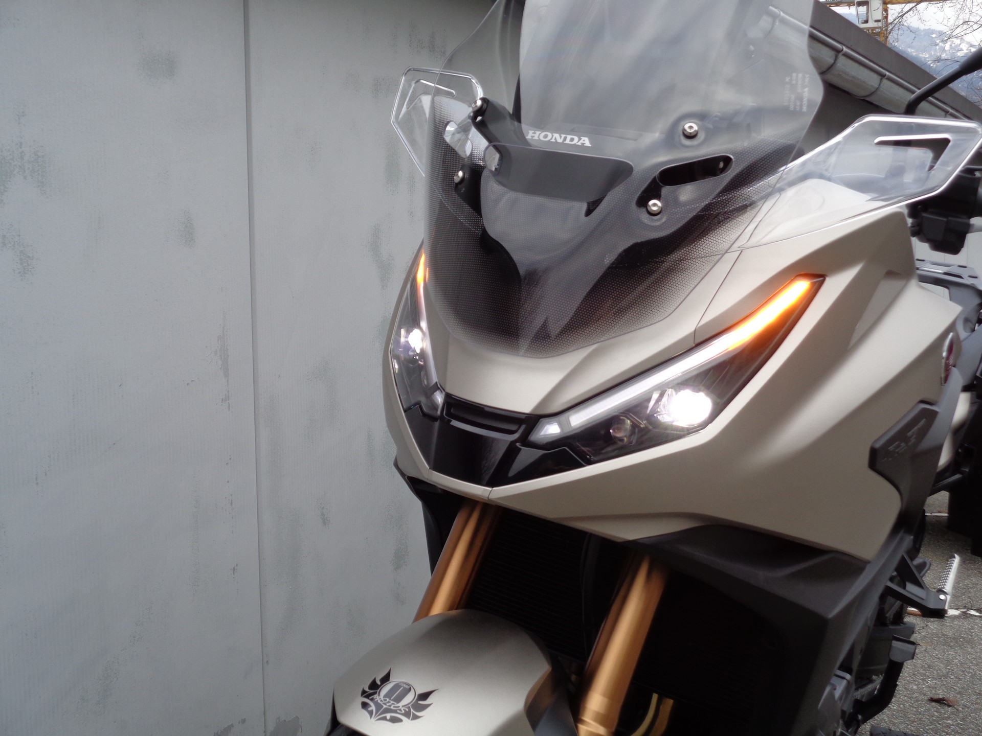 HONDA NT 1100 DCT DE Elektronic Suspension-image-10