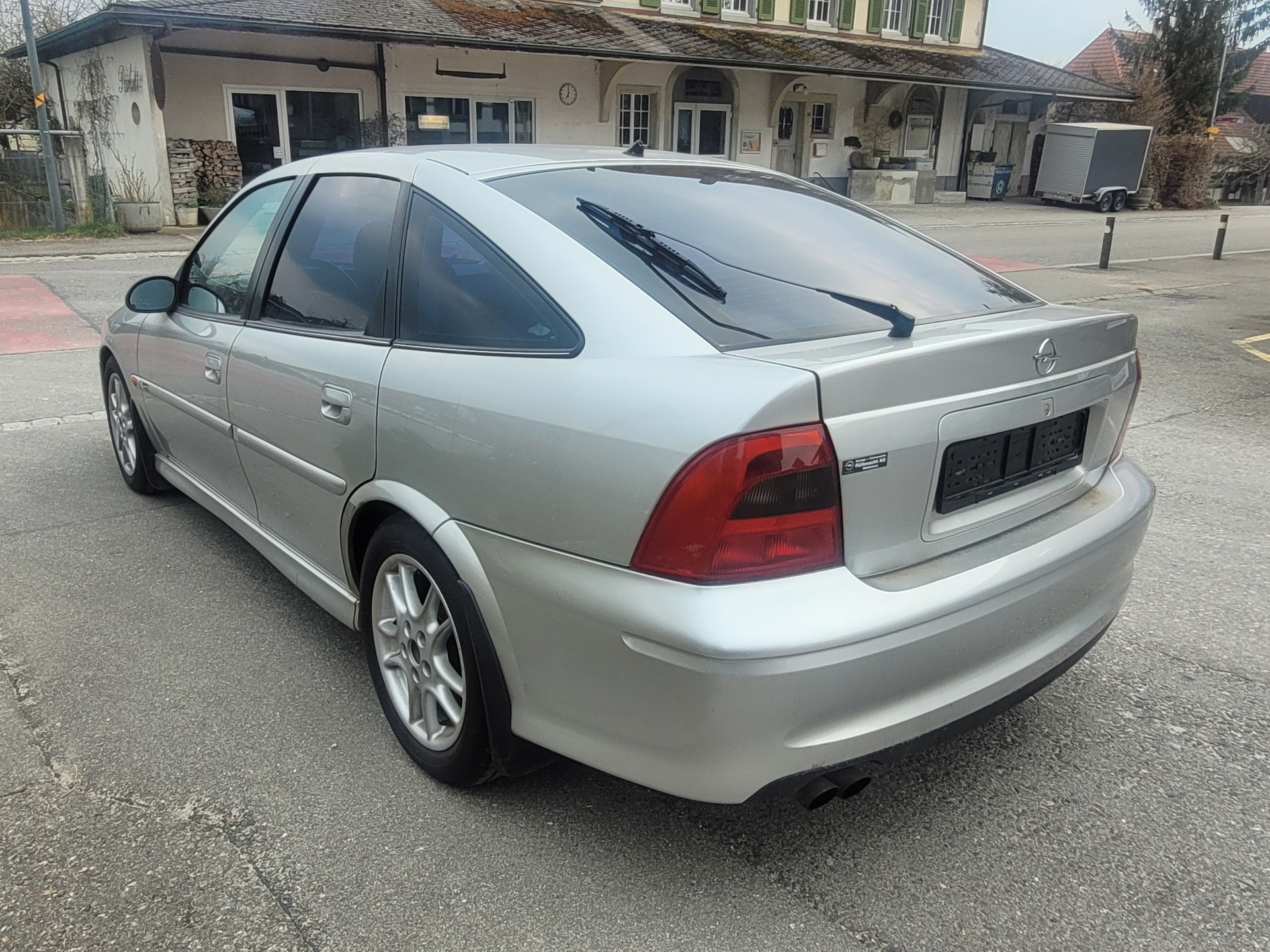 OPEL Vectra 2.5i V6 Sport-image-6
