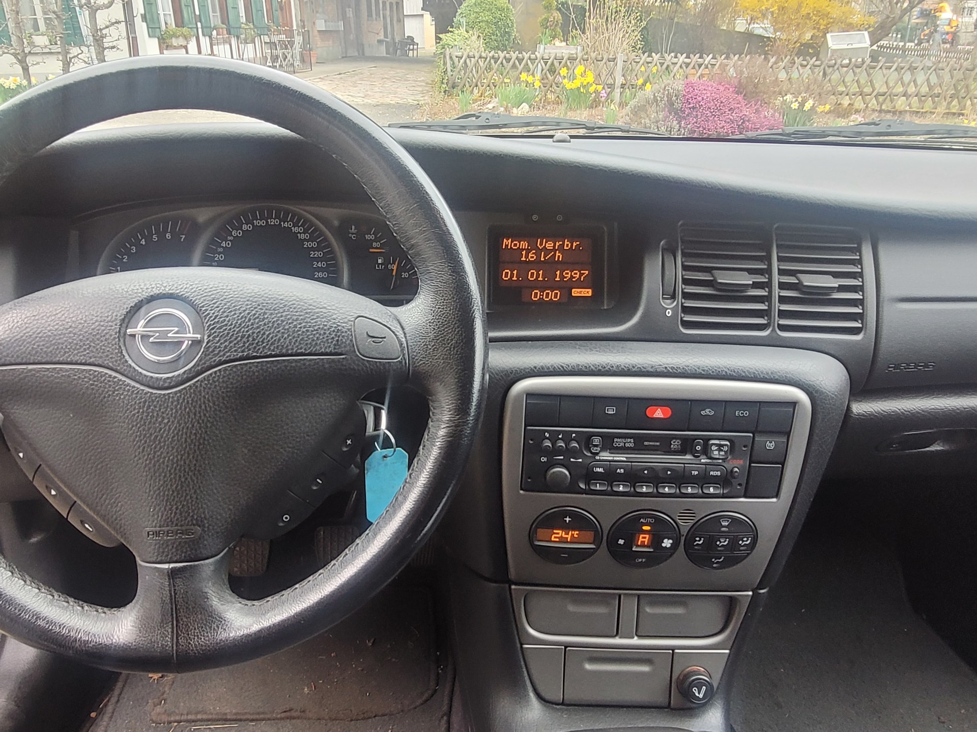 OPEL Vectra 2.5i V6 Sport-image-9