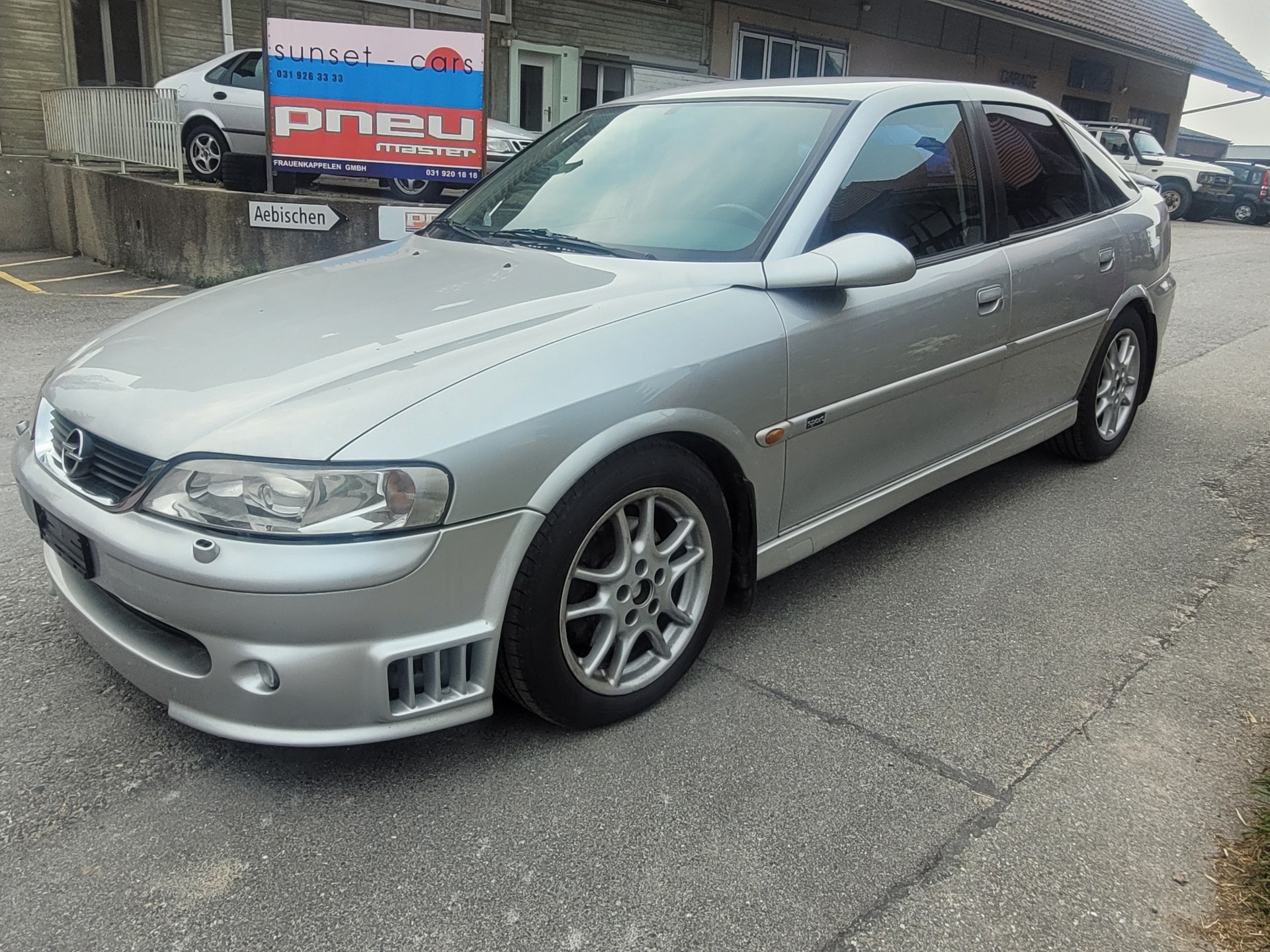 OPEL Vectra 2.5i V6 Sport