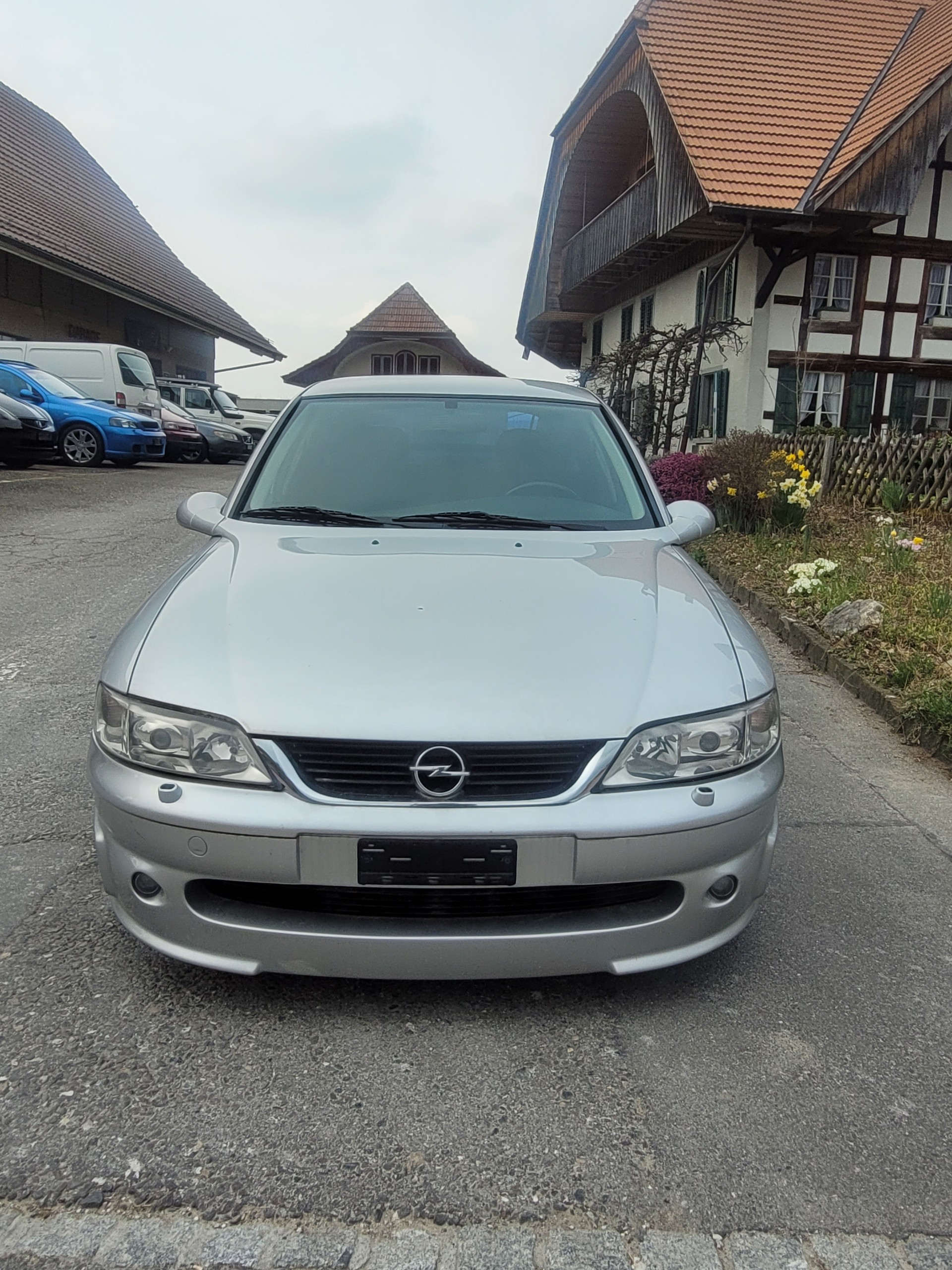 OPEL Vectra 2.5i V6 Sport-image-1