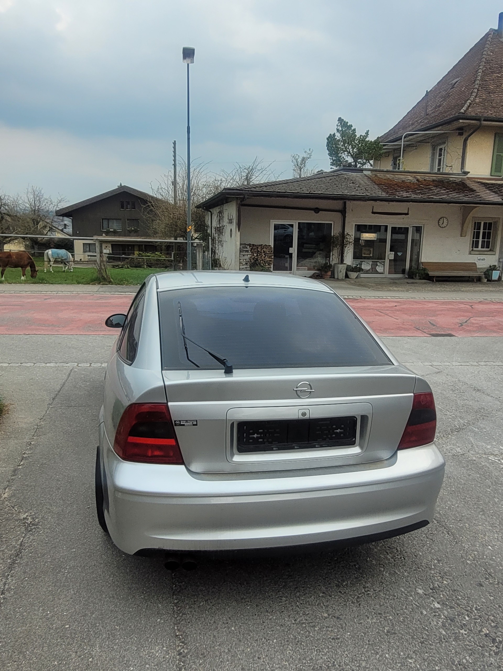OPEL Vectra 2.5i V6 Sport-image-5