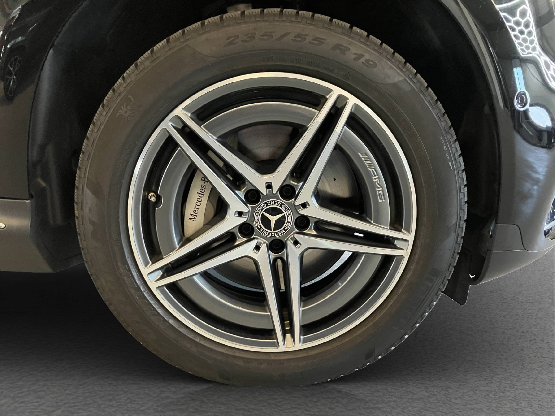 MERCEDES-BENZ EQC 400 AMG Line 4MATIC-image-5