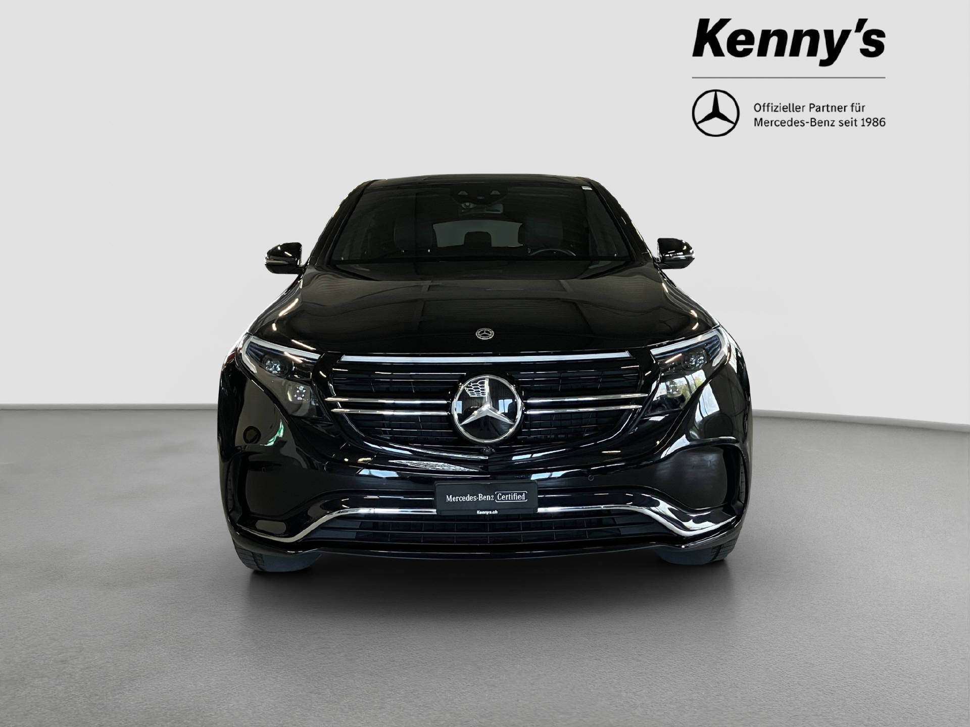 MERCEDES-BENZ EQC 400 AMG Line 4MATIC-showroom-element-1