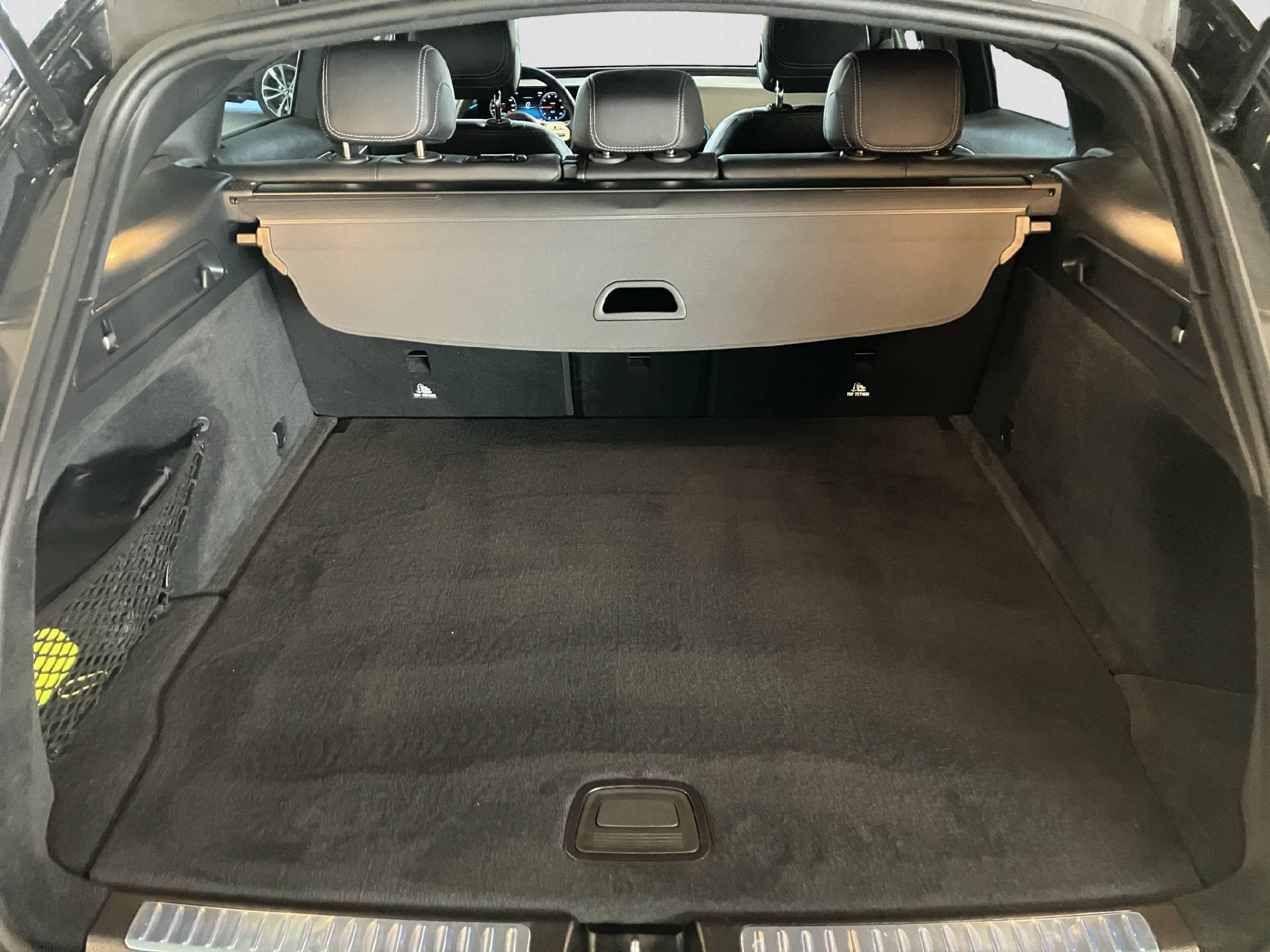 MERCEDES-BENZ EQC 400 AMG Line 4MATIC-image-13