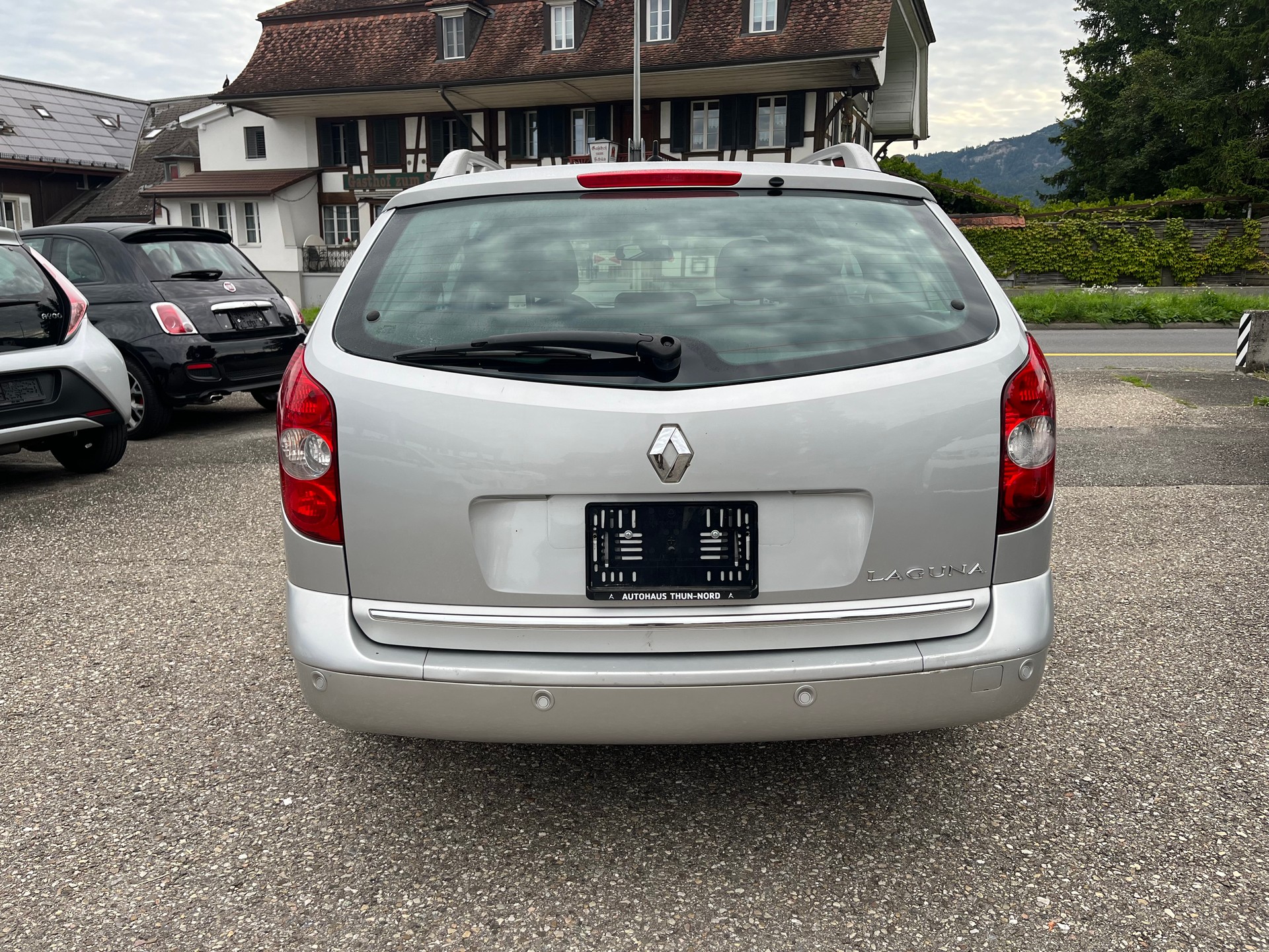 RENAULT Laguna Grandtour 2.0 16V T Dynamique-image-10