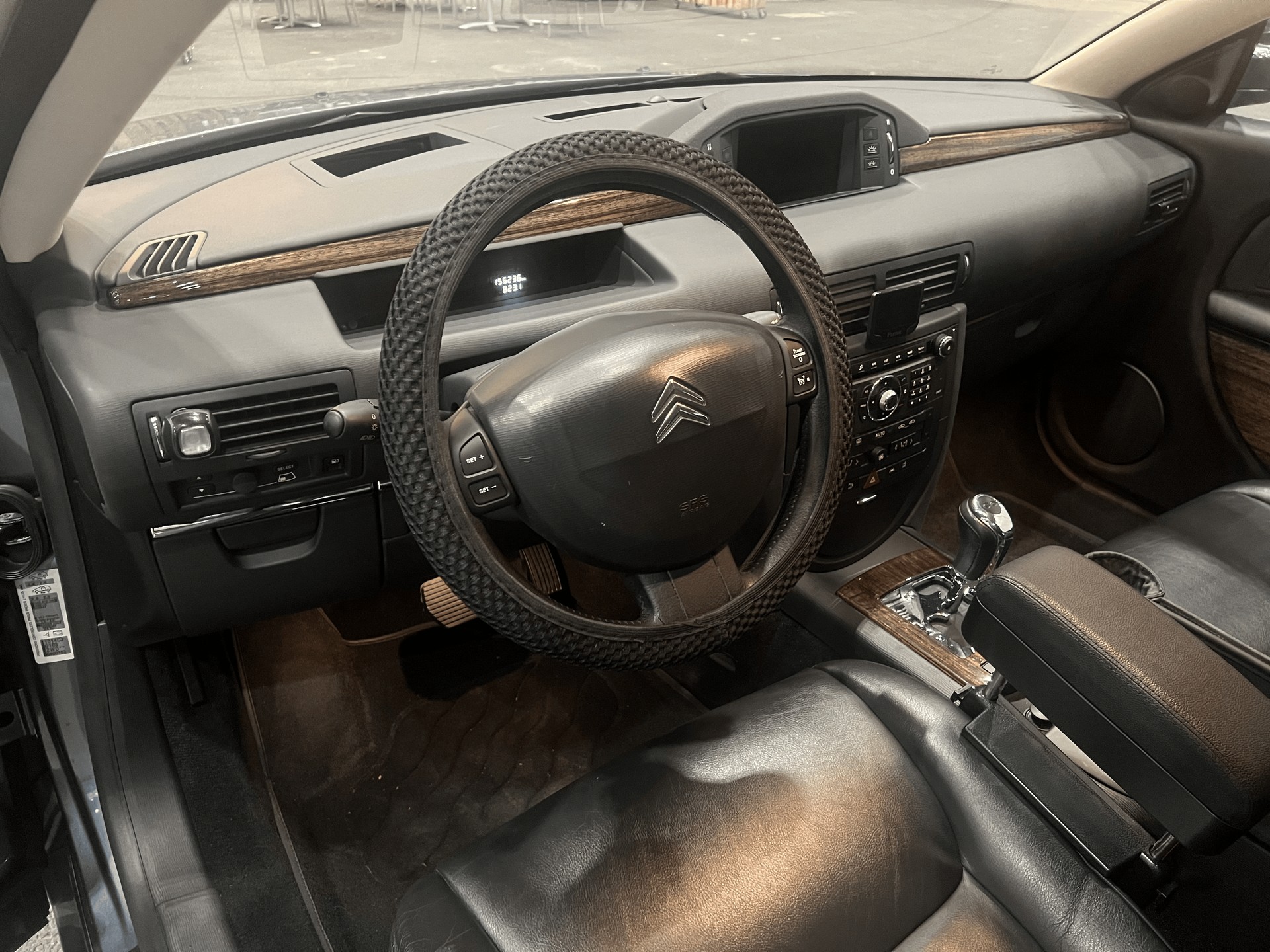CITROEN C6 Sedan 2.7 HDi V6 Exclusive Automatic-image-3