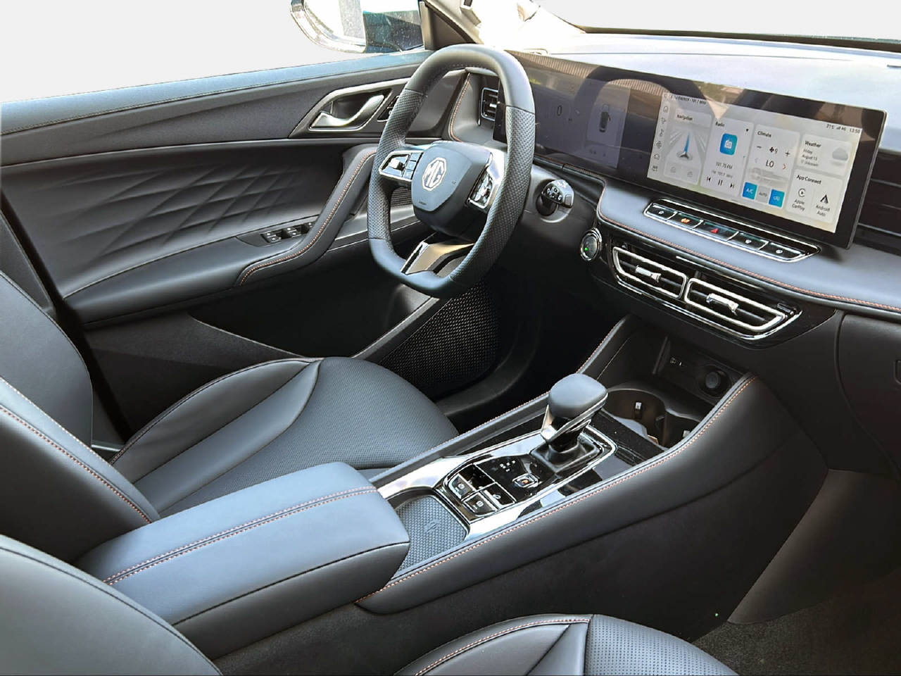 MG HS 1.5 Vti-Tech Luxury-image-12
