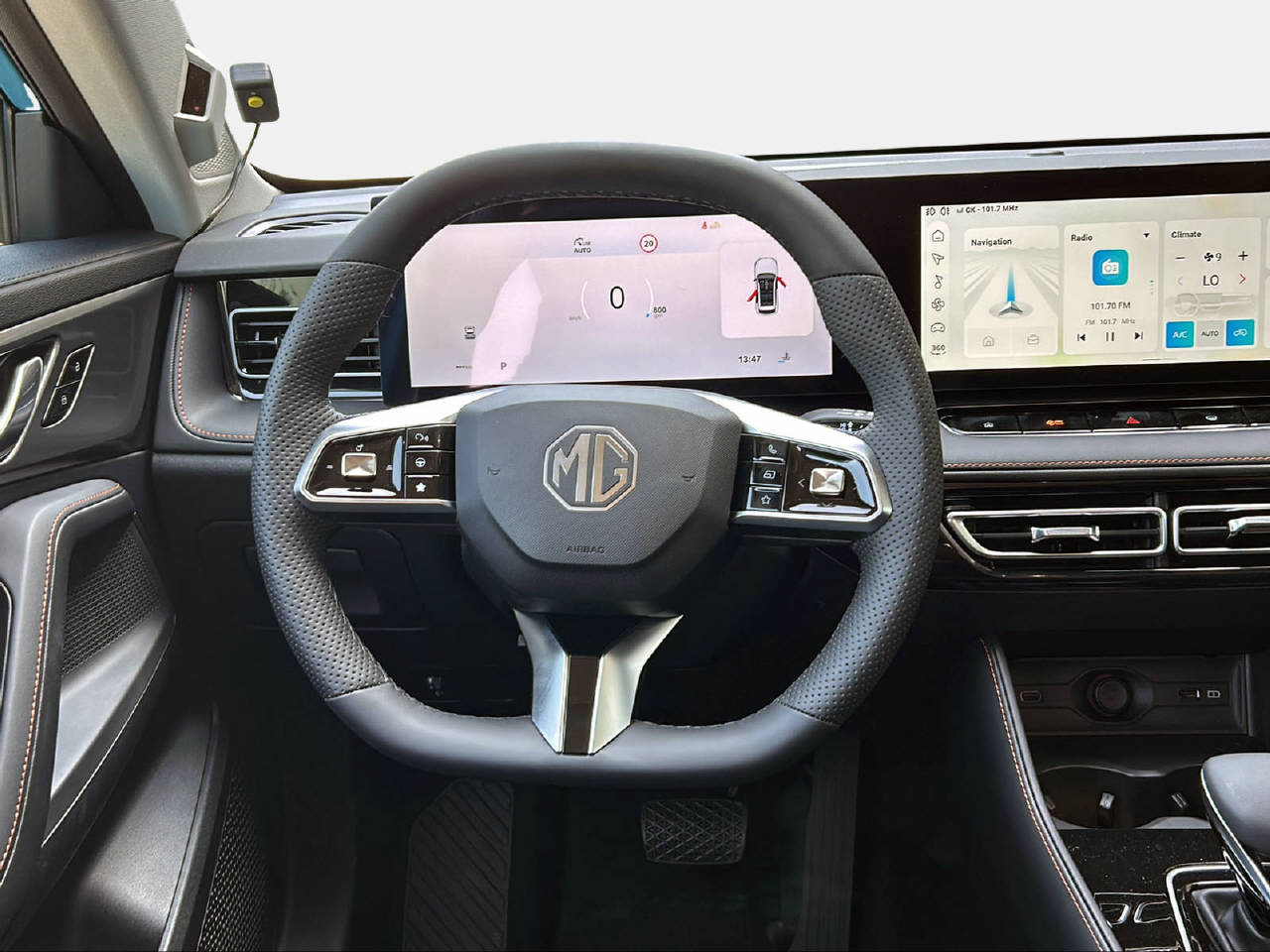MG HS 1.5 Vti-Tech Luxury-image-9