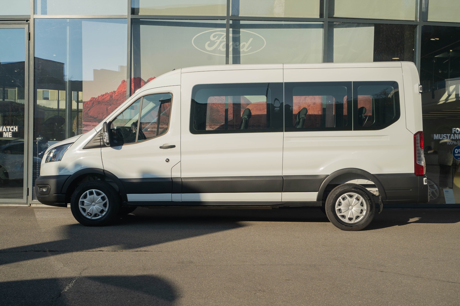 FORD E-Transit Van 390 L3H2 68kWh Trend-showroom-element-2