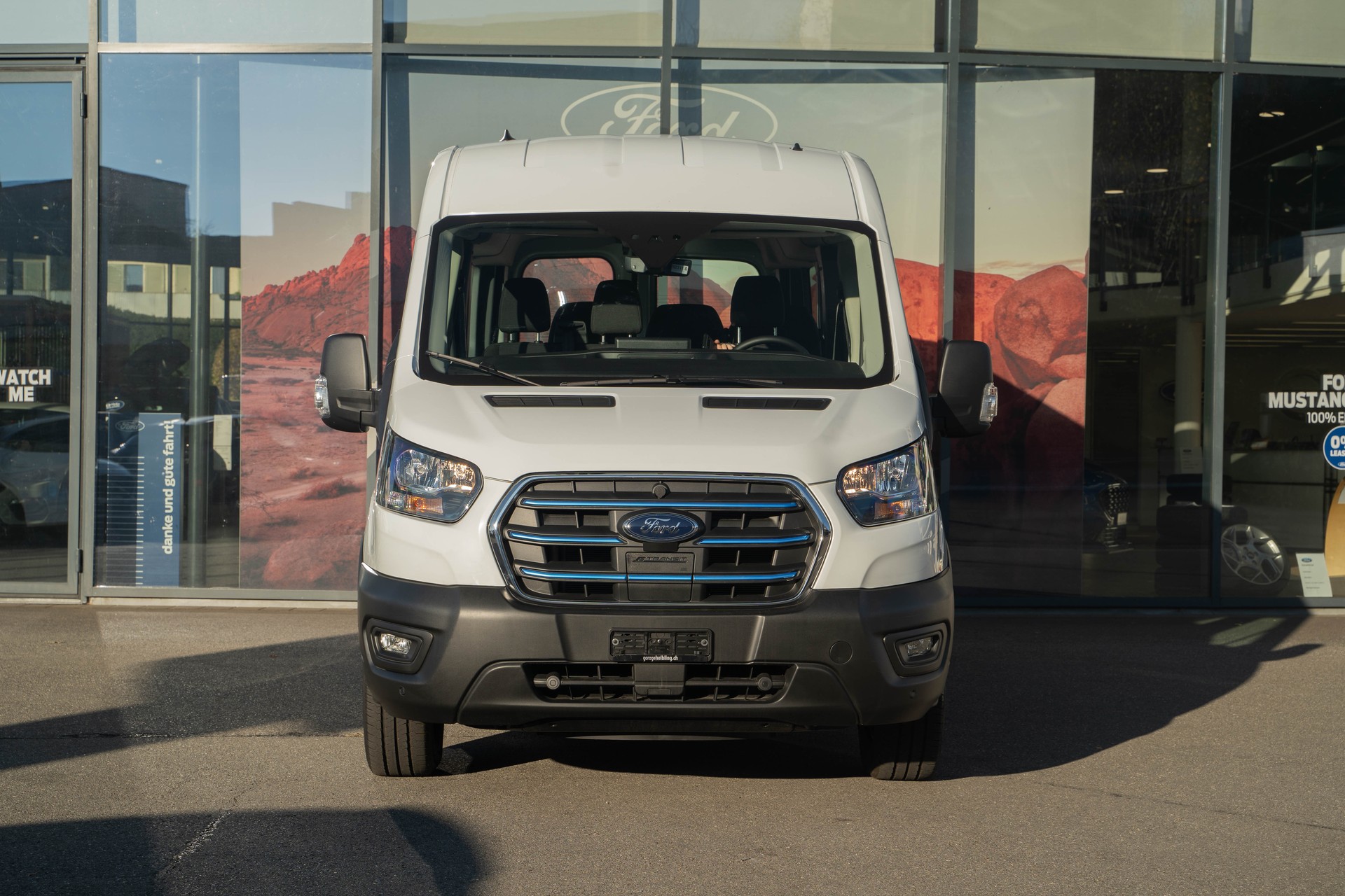 FORD E-Transit Van 390 L3H2 68kWh Trend-showroom-element-1