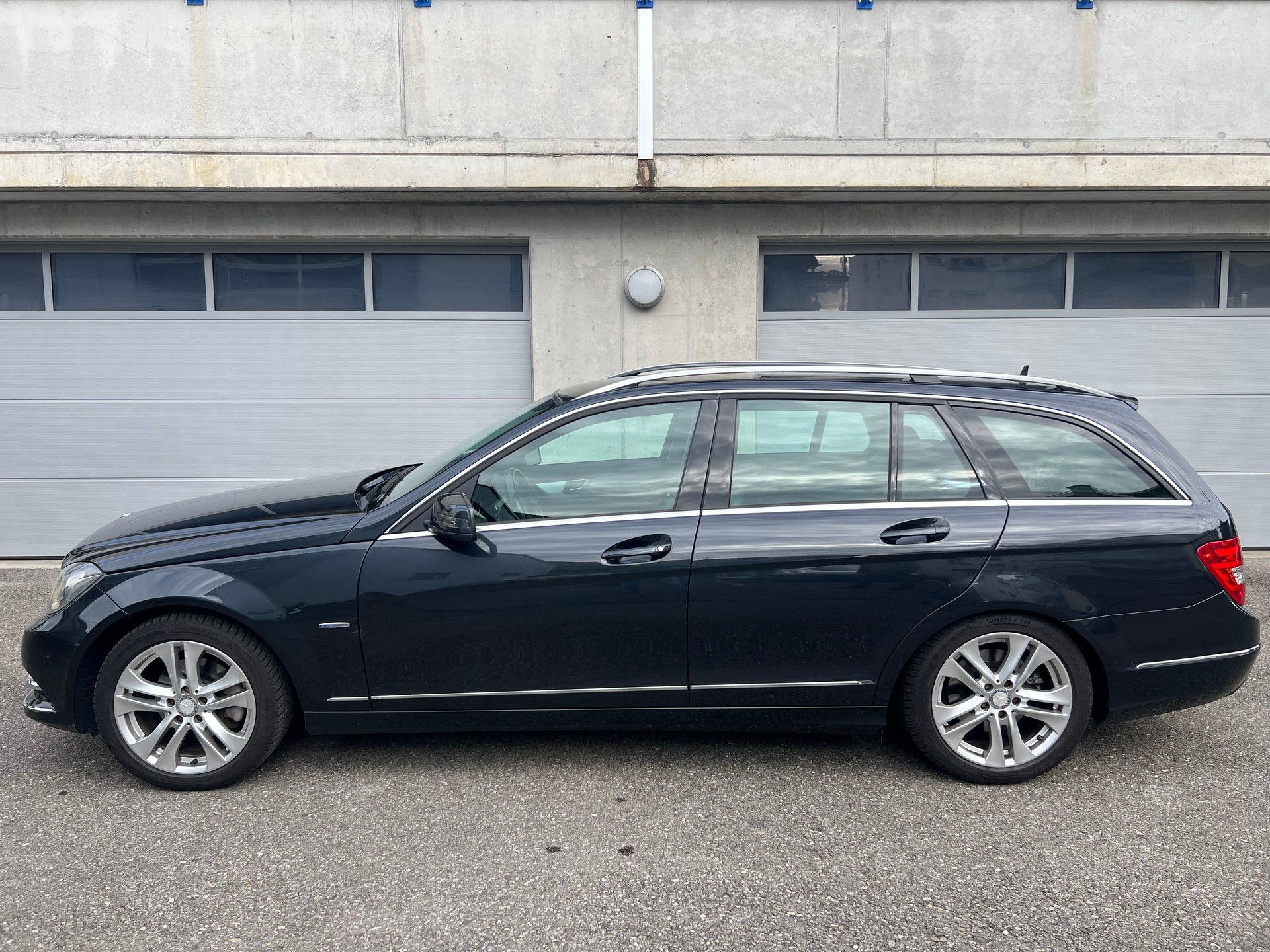 MERCEDES-BENZ C 200 Avantgarde 7G-Tronic-image-6