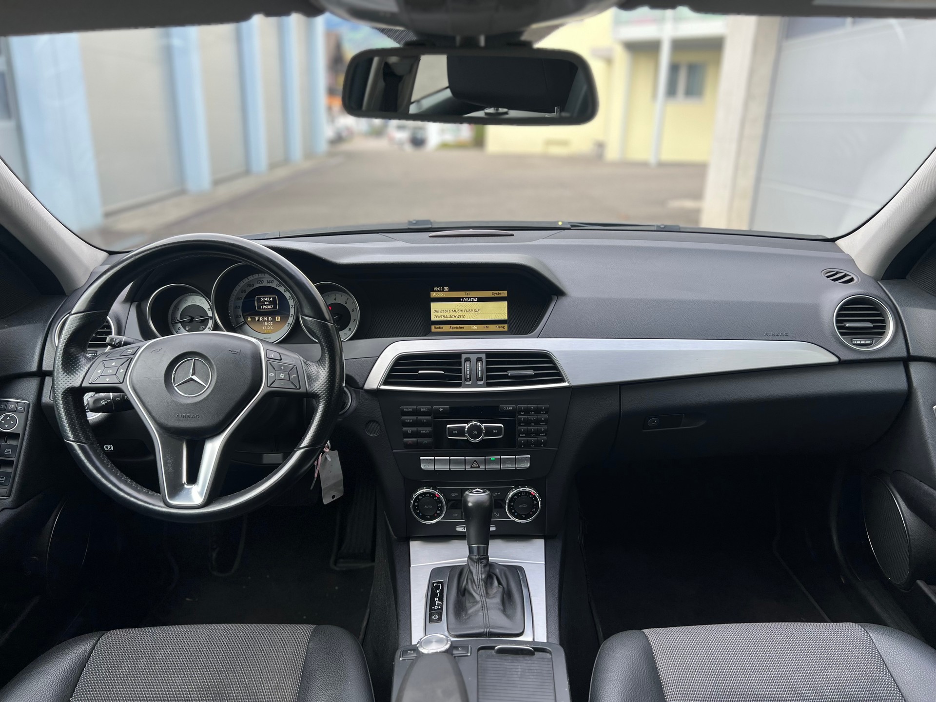 MERCEDES-BENZ C 200 Avantgarde 7G-Tronic-image-19