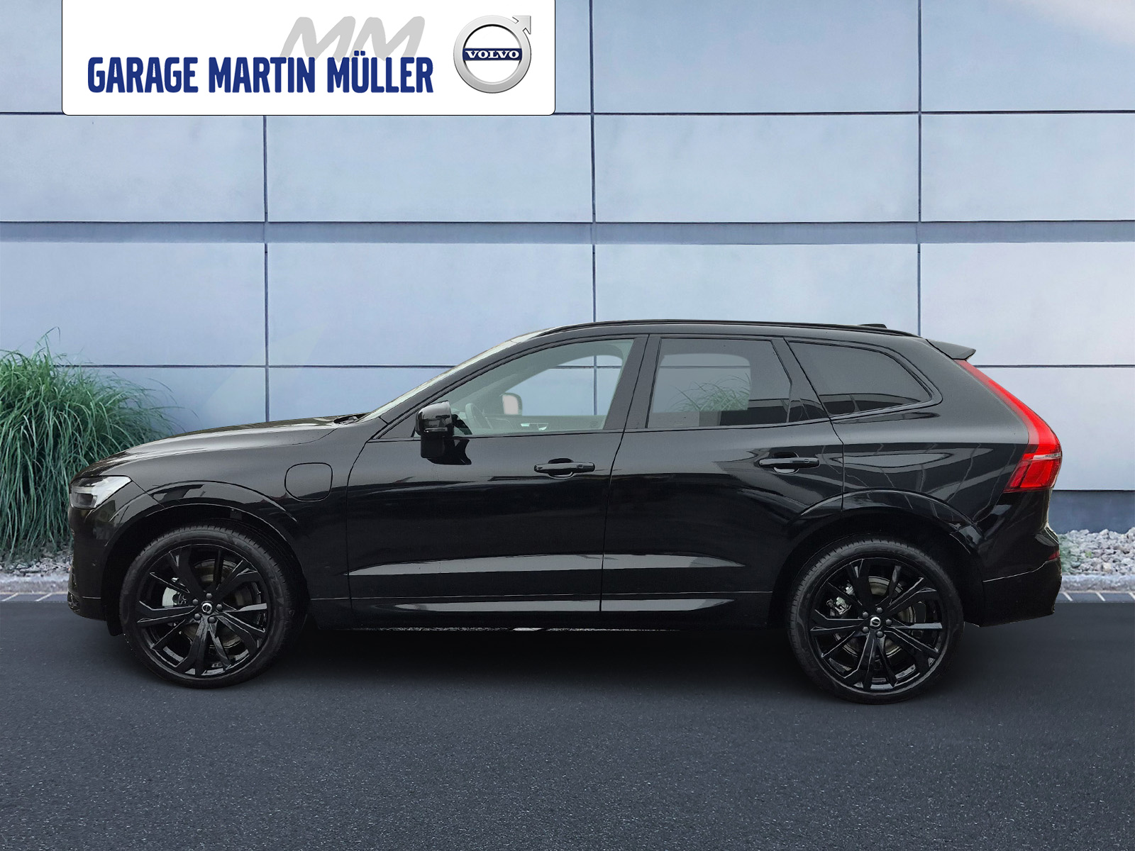 VOLVO XC60 2.0 T8 TE Black Edition eAWD-showroom-element-1