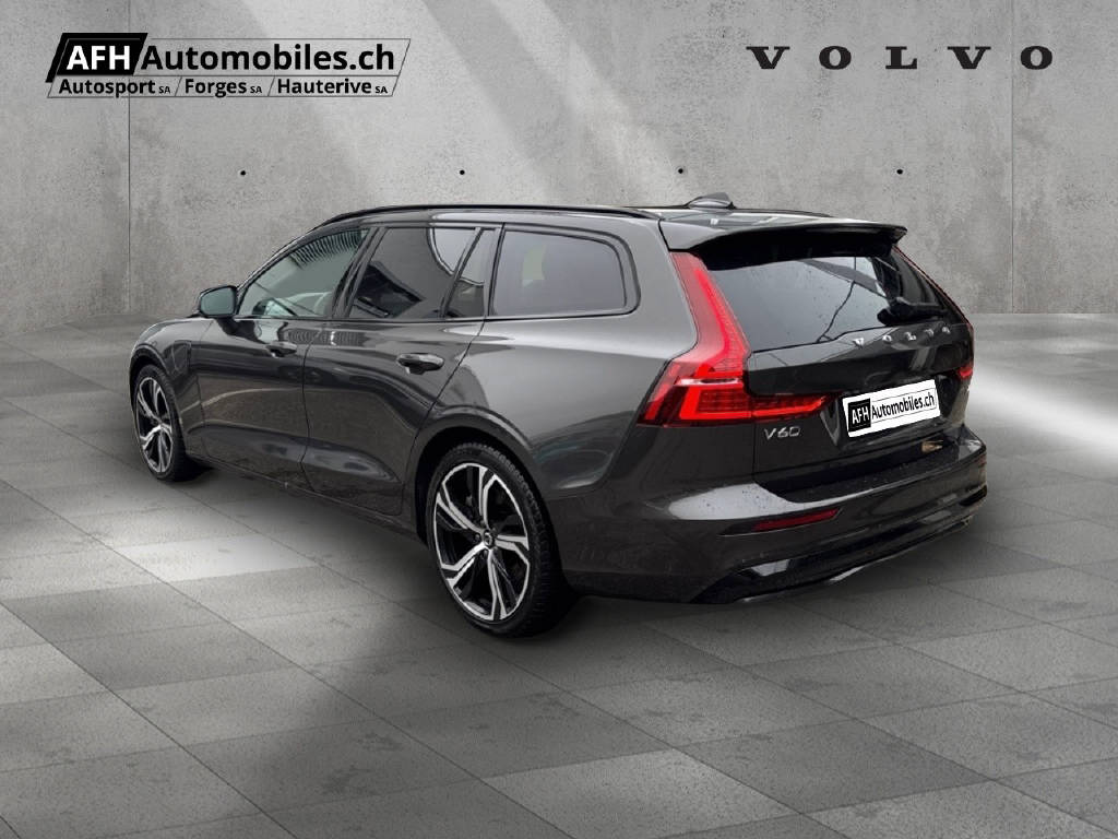VOLVO V60 2.0 T6 TE Plus Dark eAWD-showroom-element-2