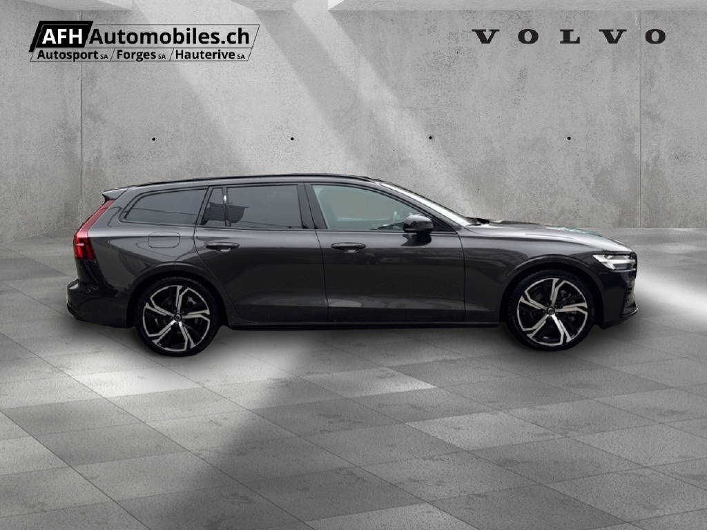 VOLVO V60 2.0 T6 TE Plus Dark eAWD-image-5