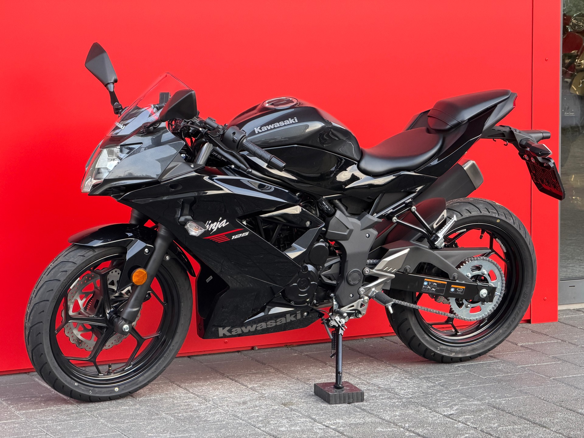KAWASAKI Ninja 125-image-13