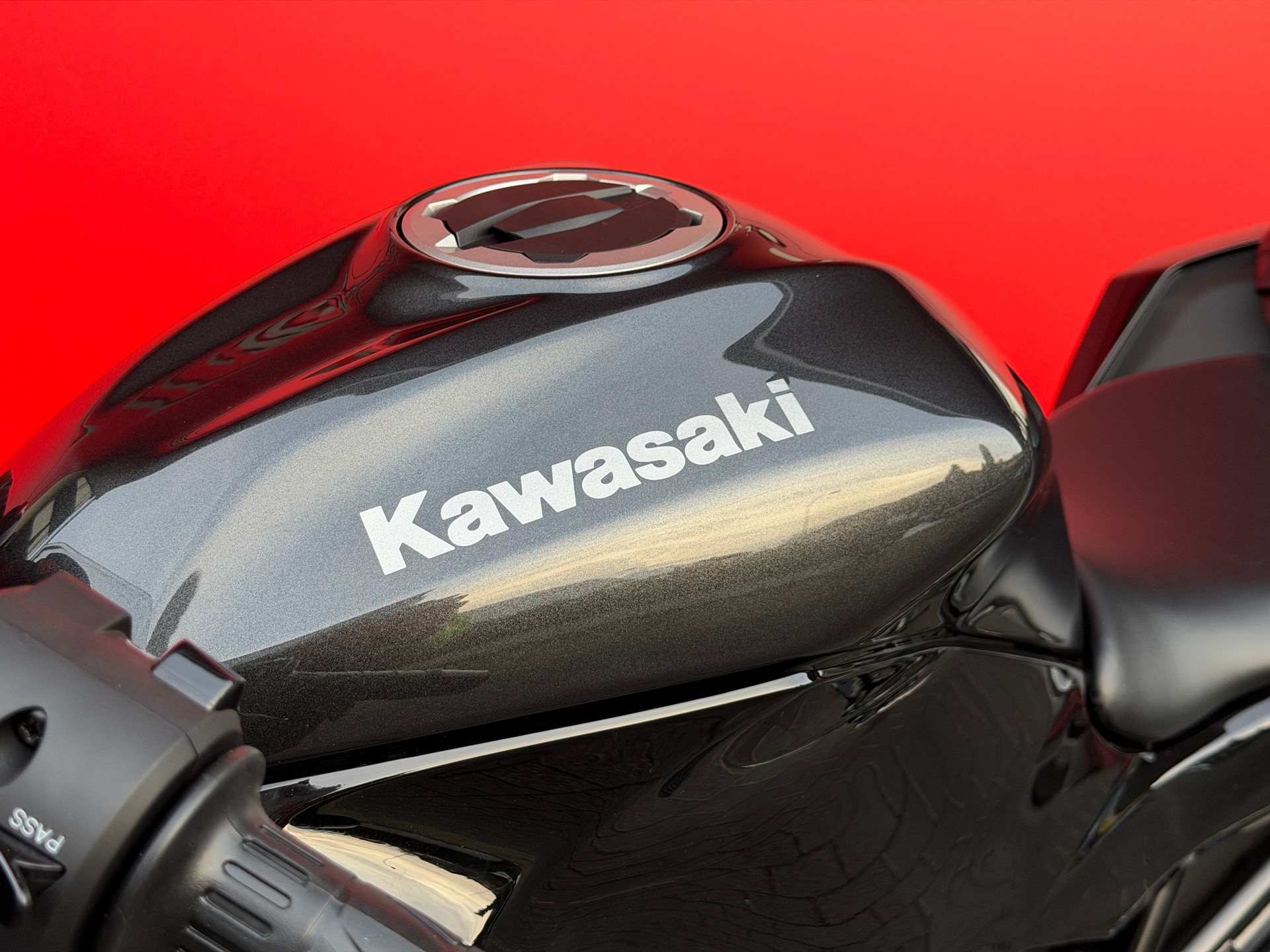 KAWASAKI Ninja 125-image-11