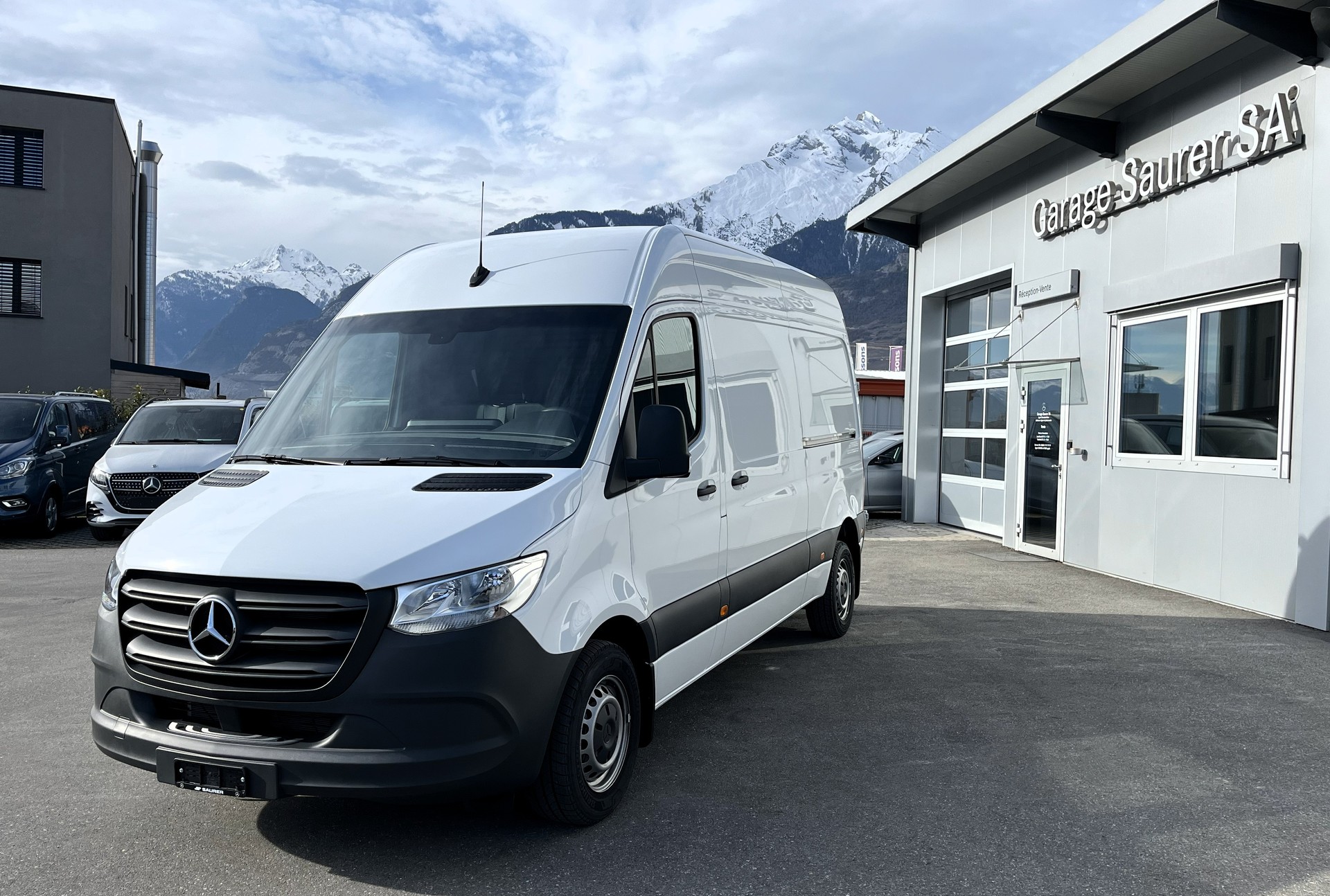 MERCEDES-BENZ Sprinter 315 CDI Standard FWD-showroom-element-1