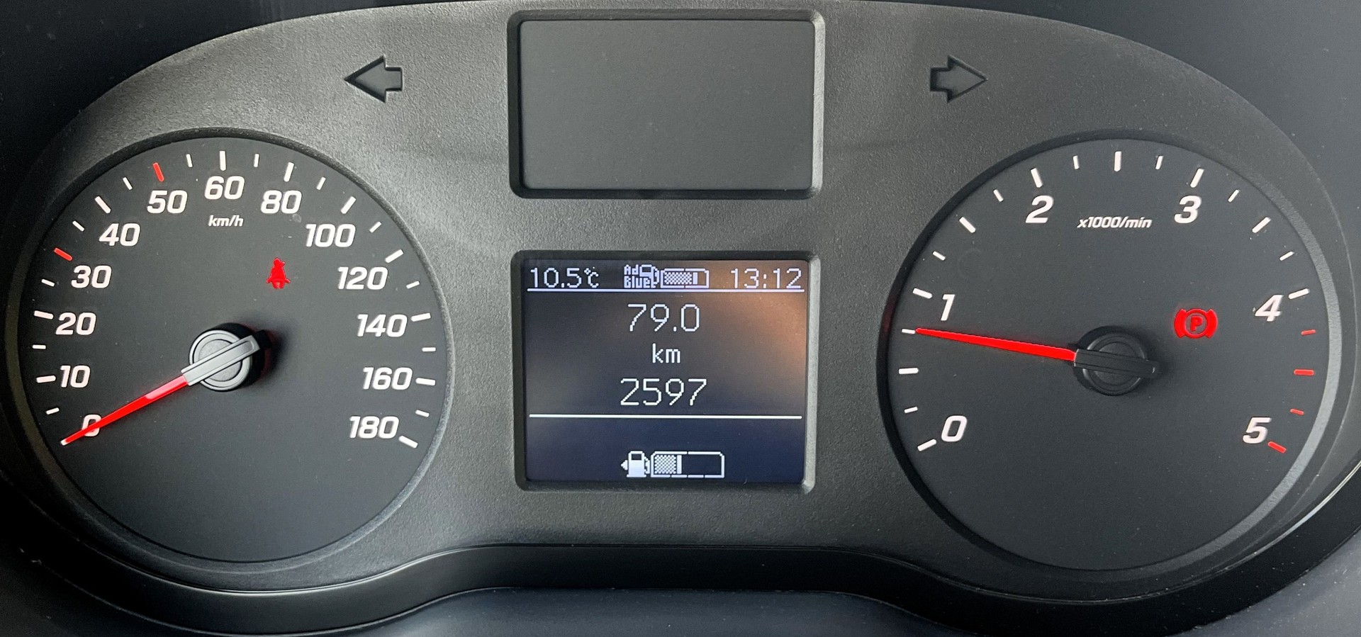 MERCEDES-BENZ Sprinter 315 CDI Standard FWD-image-11
