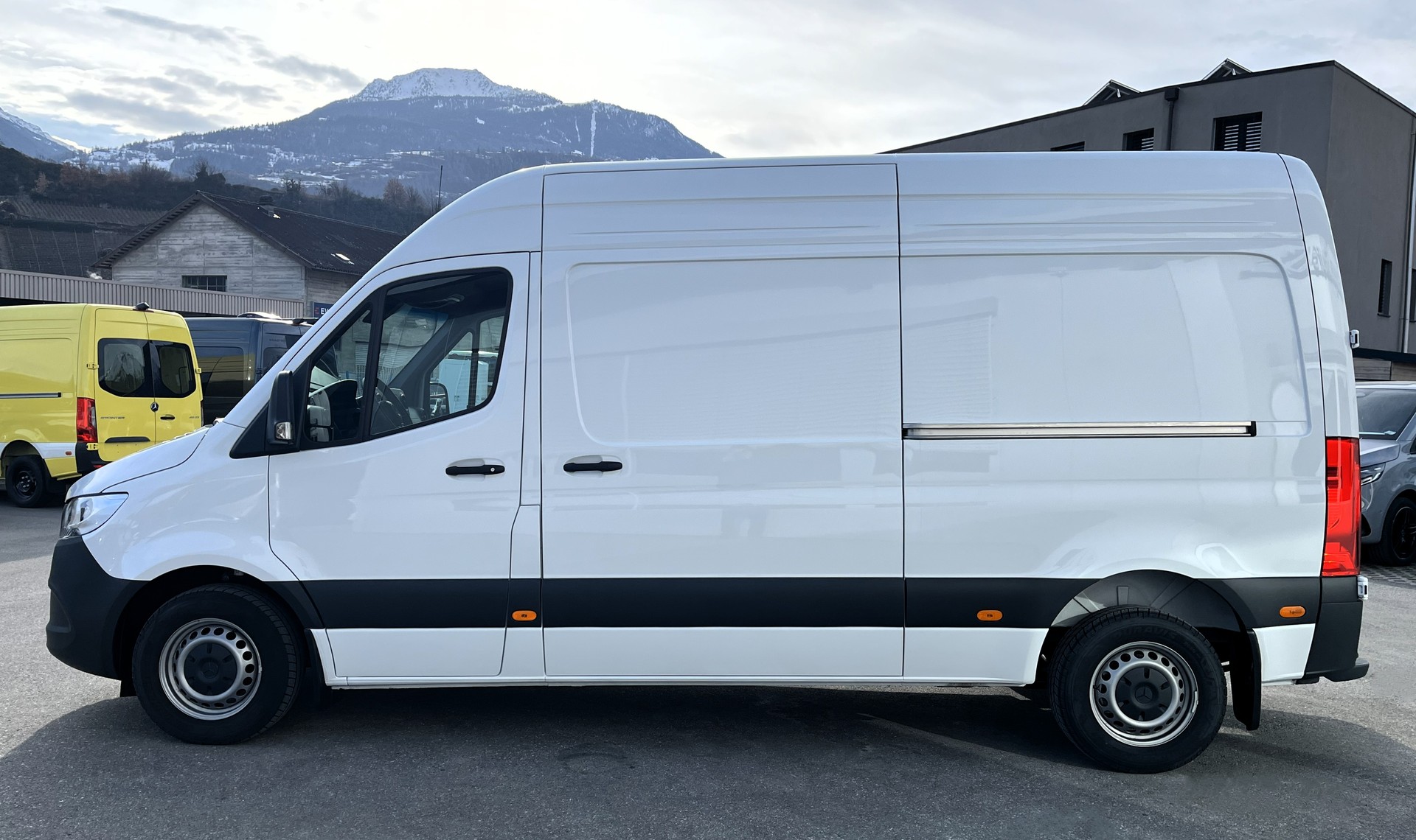 MERCEDES-BENZ Sprinter 315 CDI Standard FWD-image-8