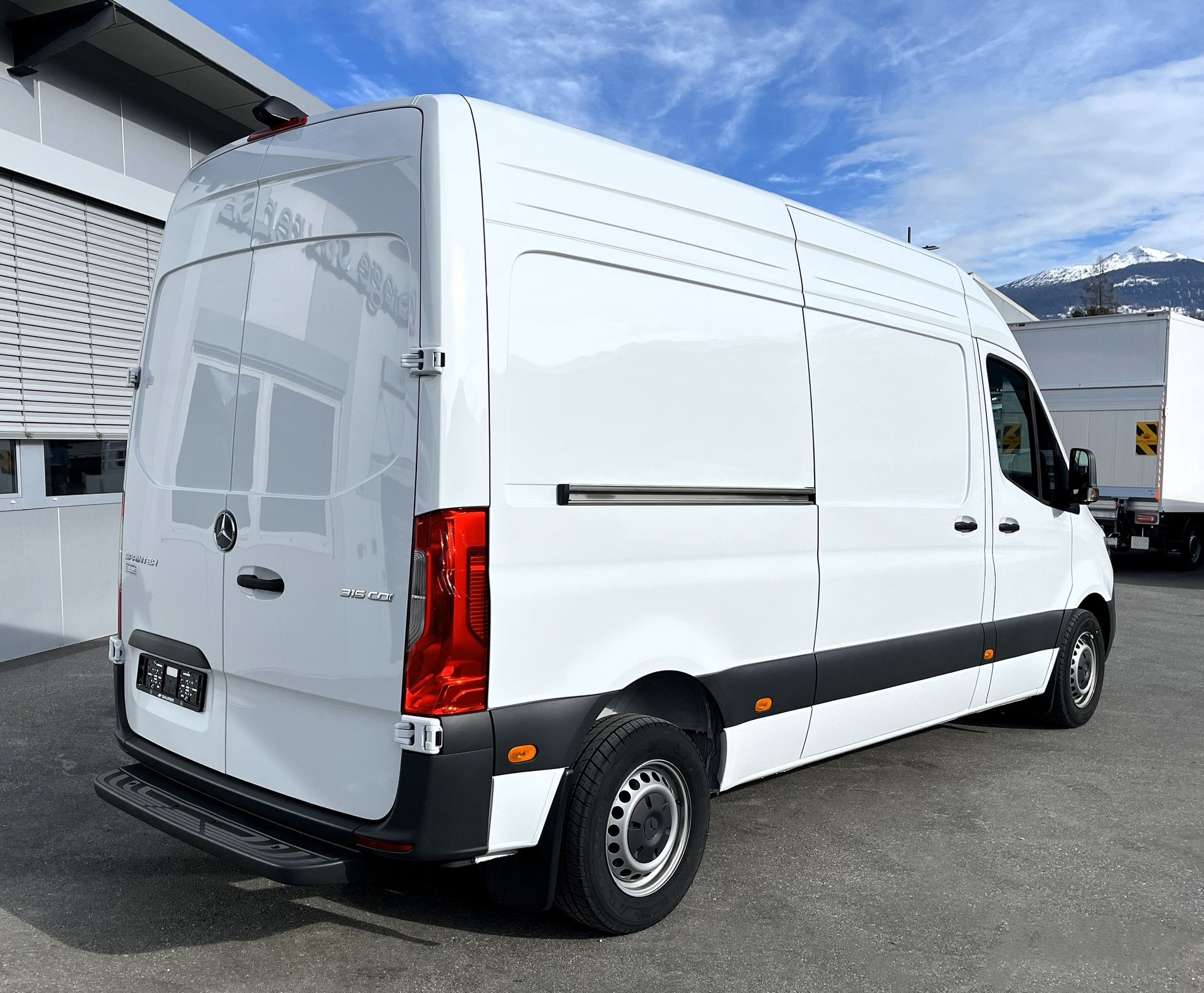MERCEDES-BENZ Sprinter 315 CDI Standard FWD-image-5