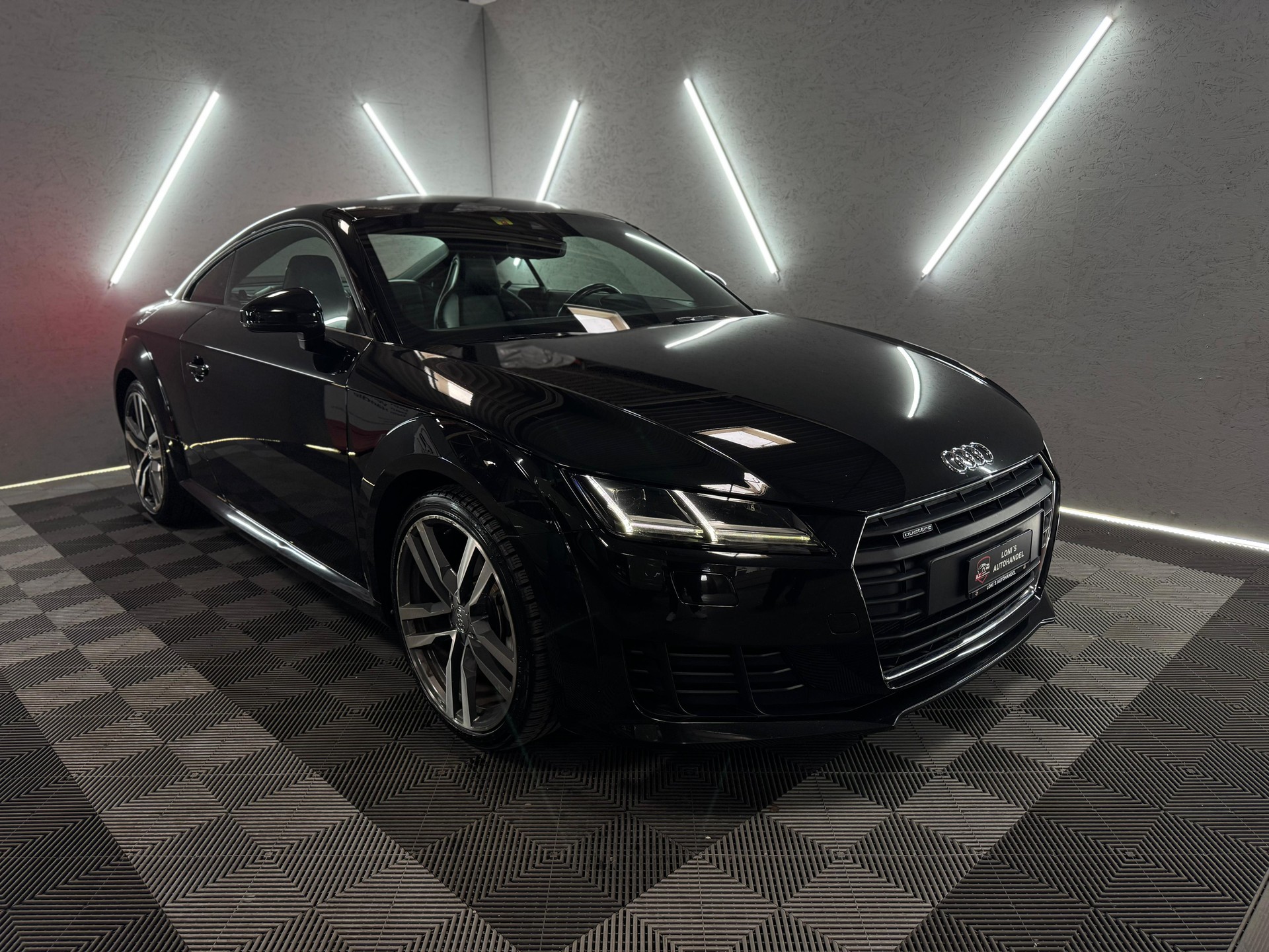 AUDI TT Coupé 2.0 TFSI quattro S-tronic-image-1