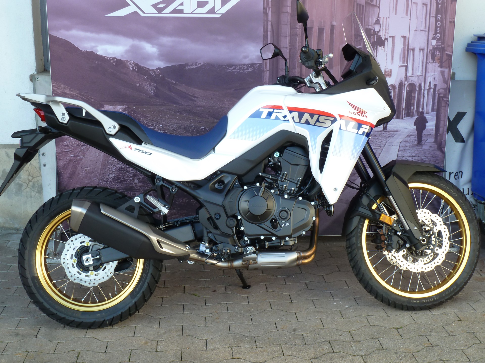 HONDA XL 750-image-0