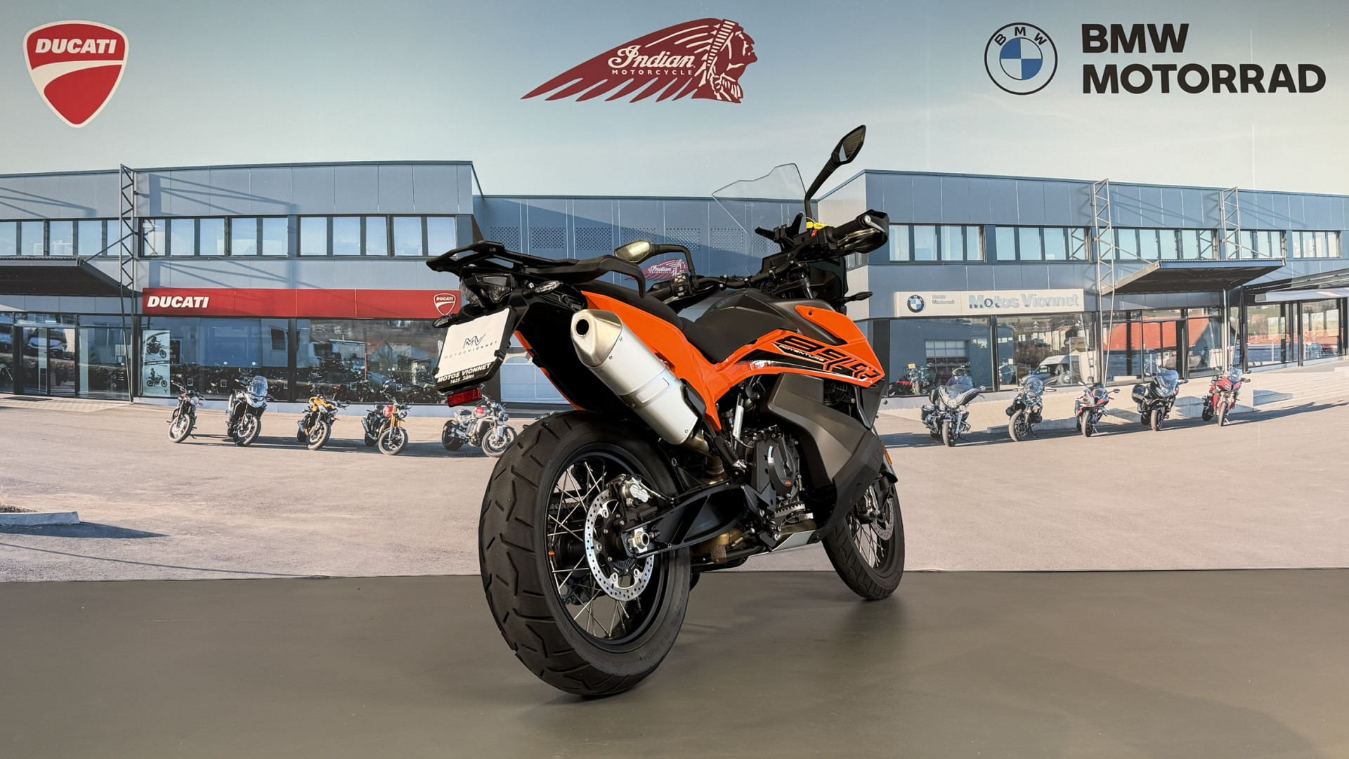 KTM 890 Adventure-image-4