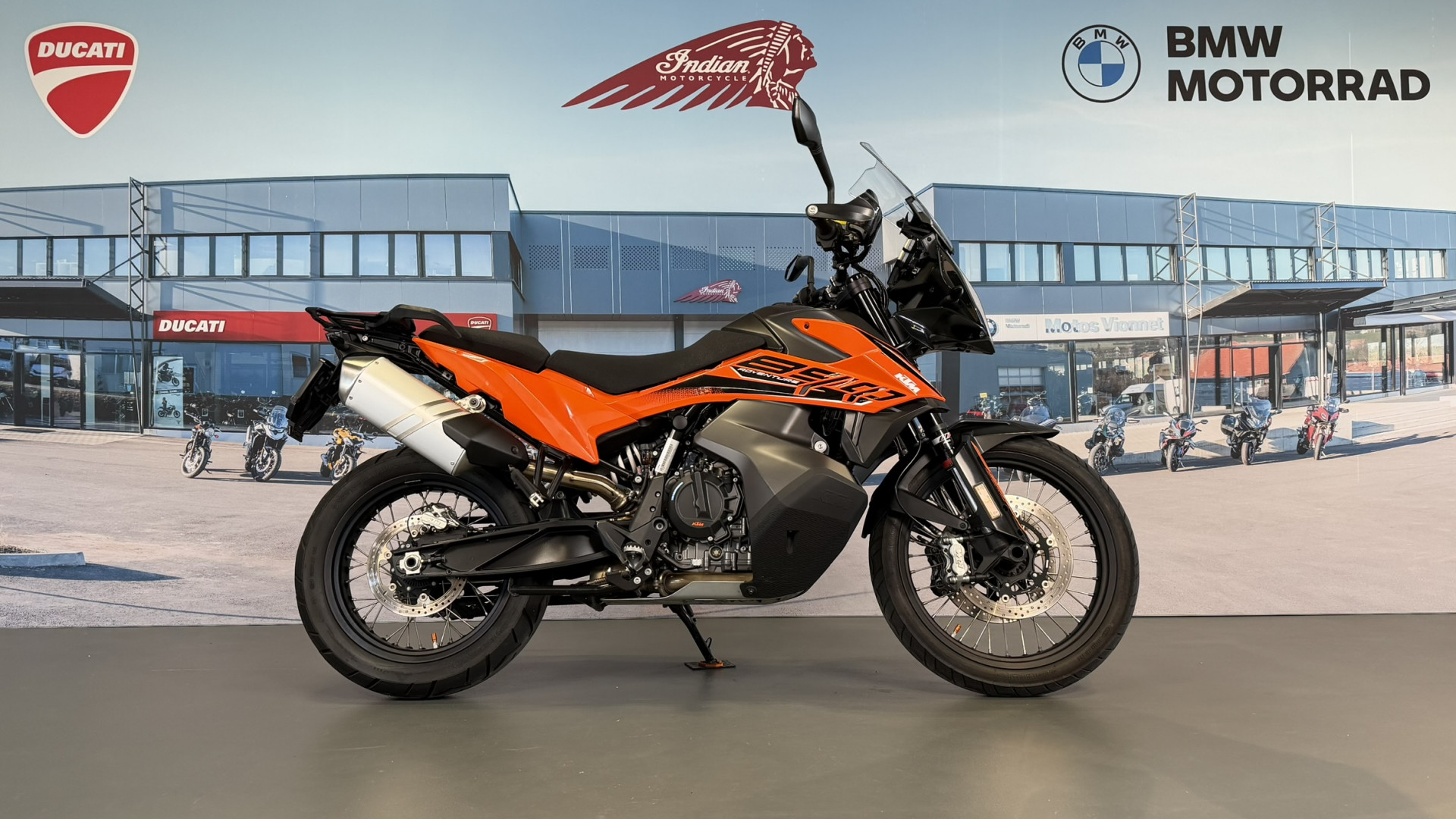 KTM 890 Adventure-image-5