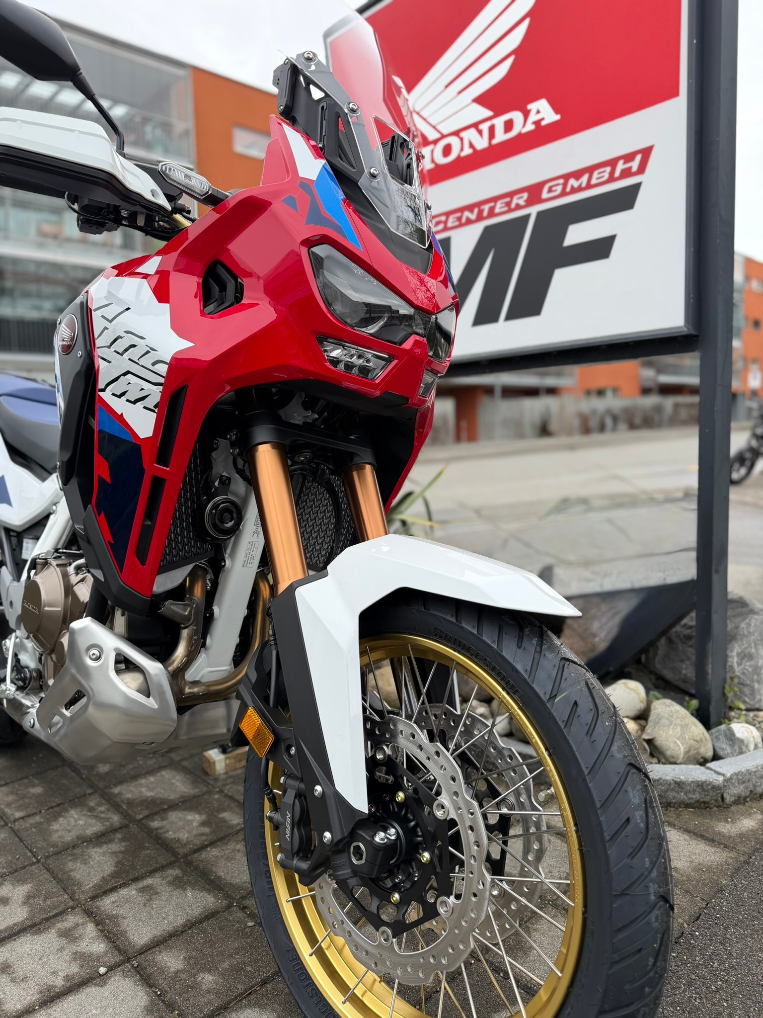 HONDA CRF 1100 Africa Twin Adventure Sports-image-3