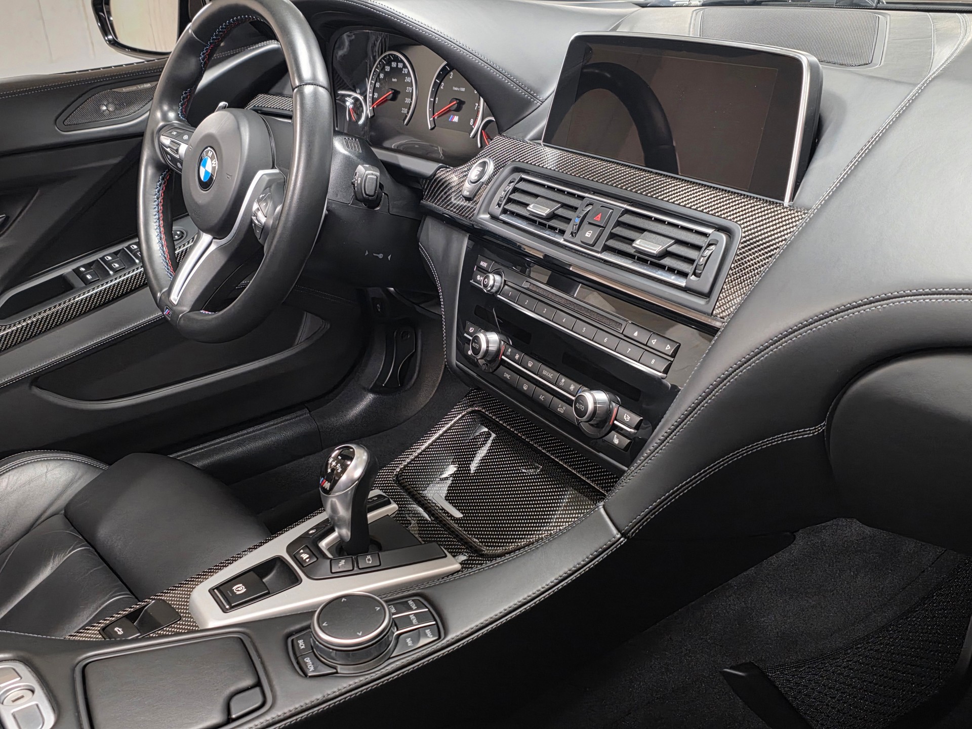 BMW M6 Cabrio Competition Drivelogic-image-13