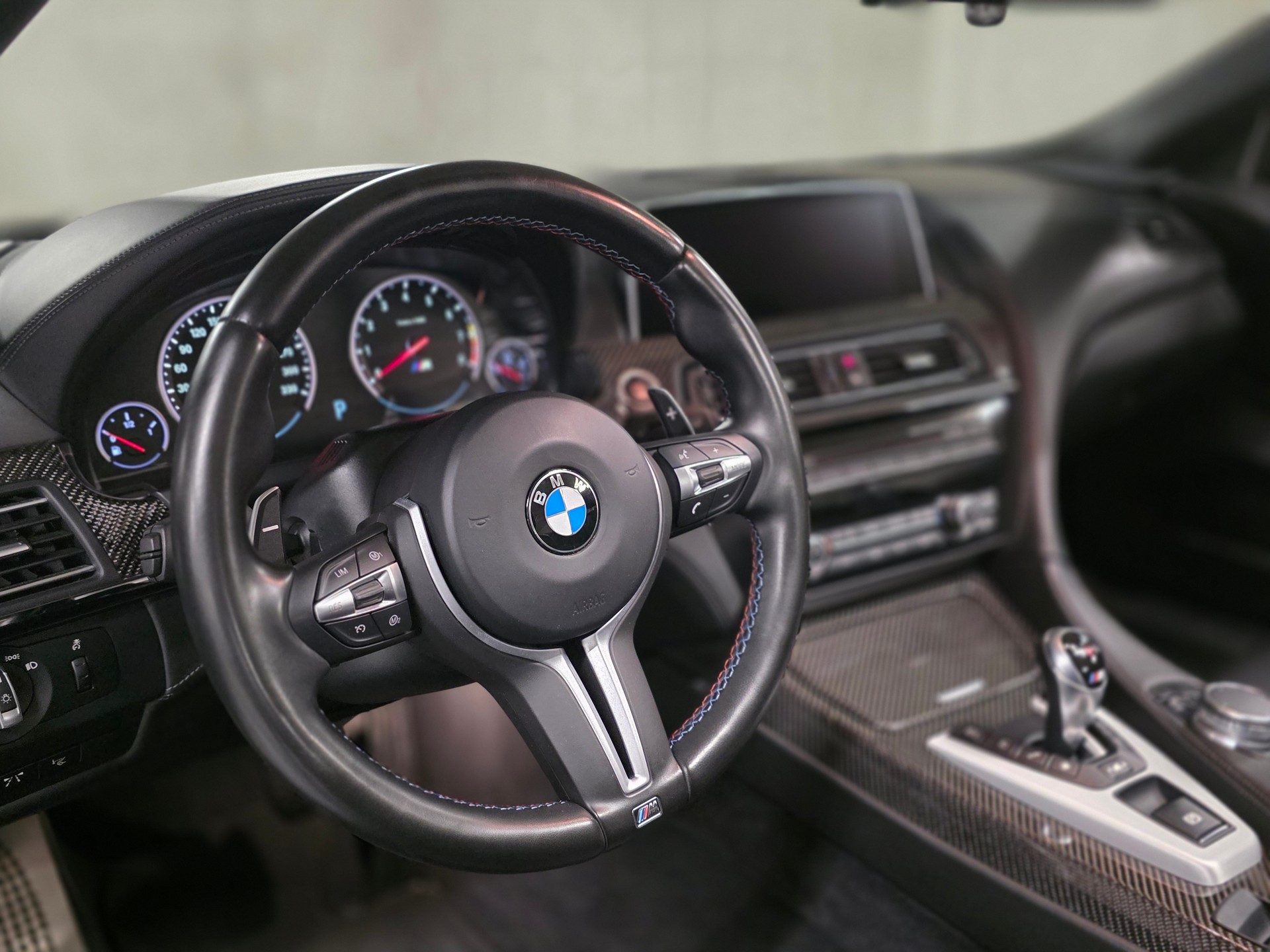 BMW M6 Cabrio Competition Drivelogic-image-9