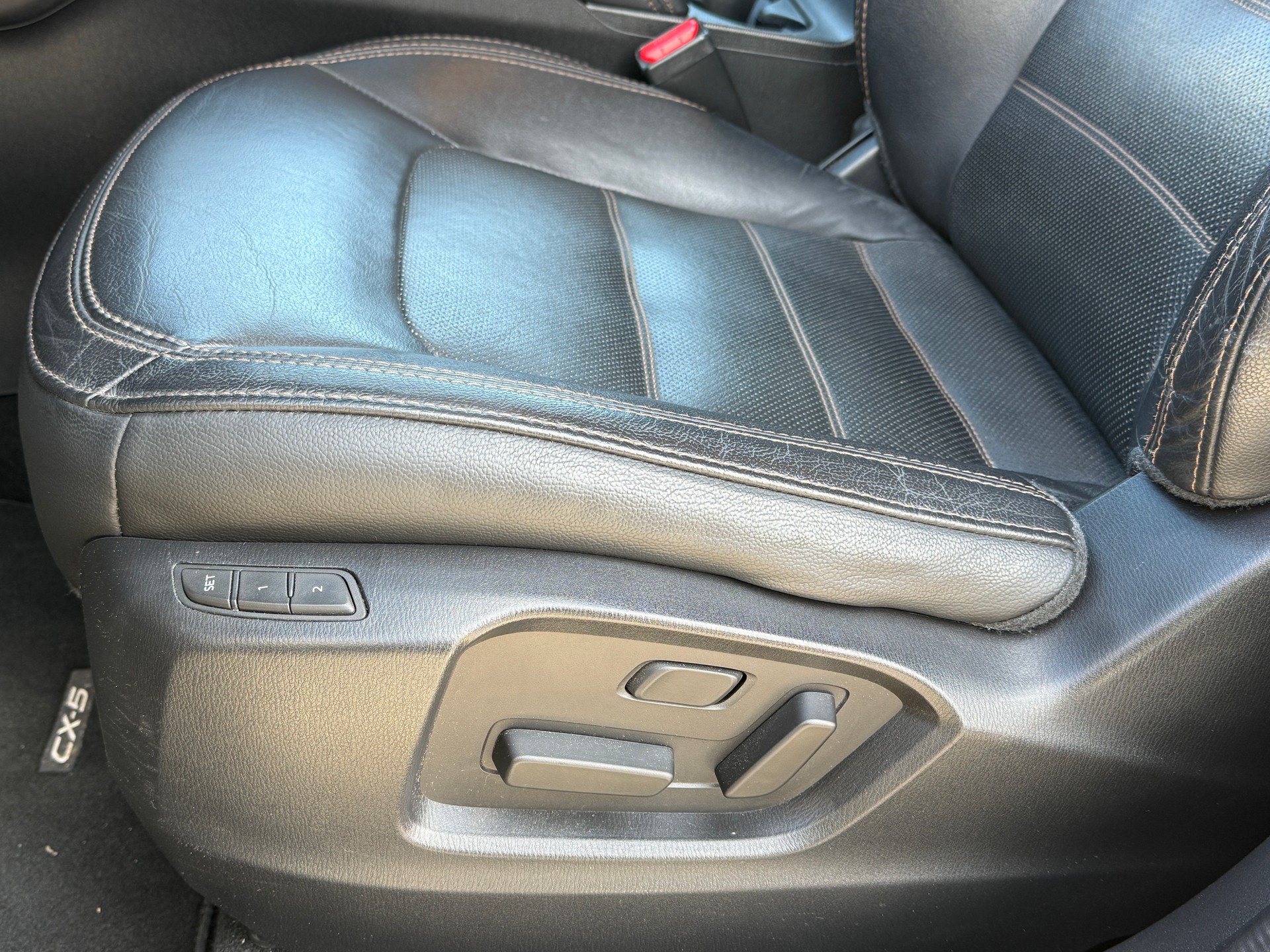 MAZDA CX-5 SKYACTIV-G 194 Revolution AWD Automat-image-23