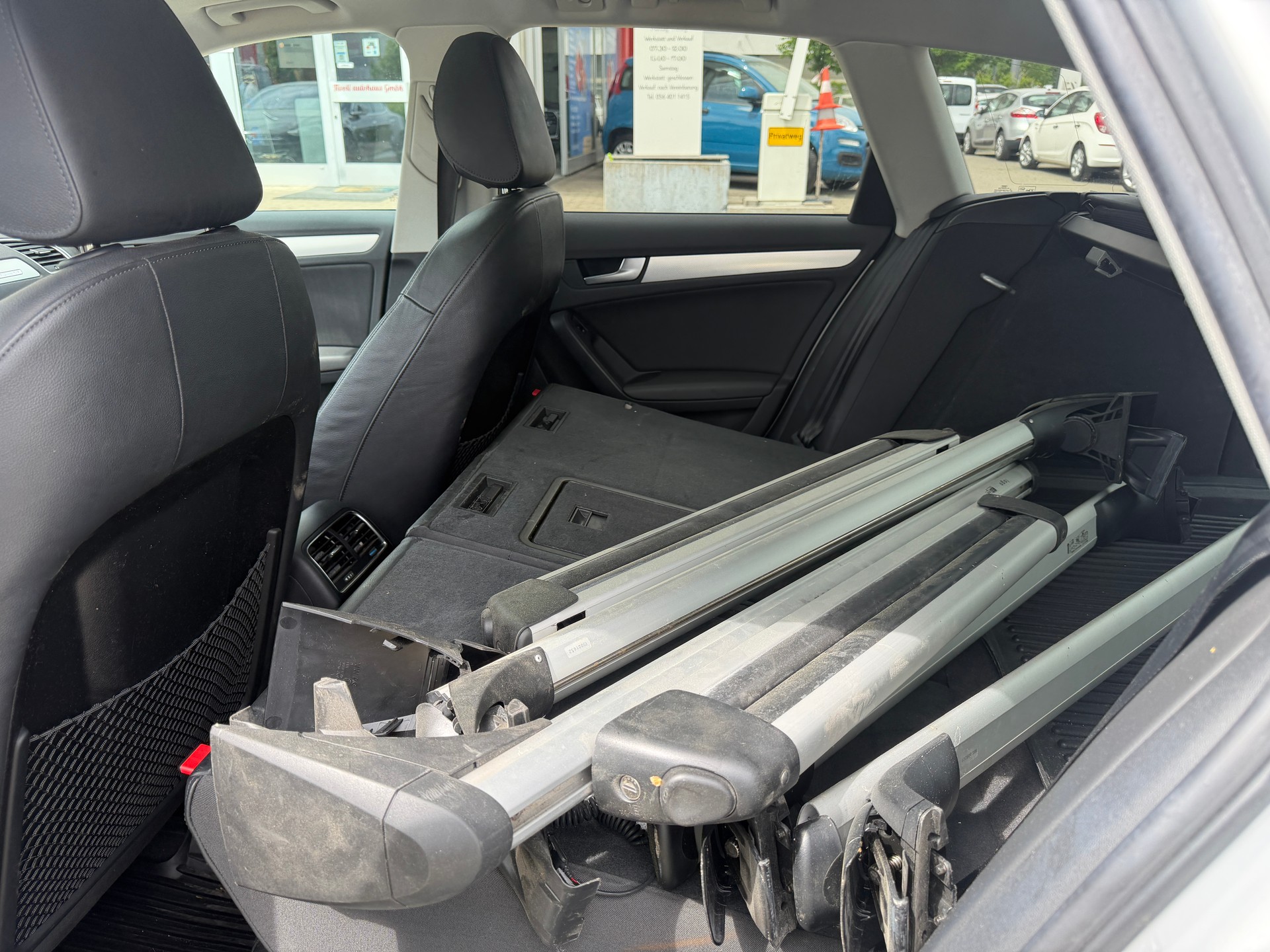 AUDI A4 Avant 2.0 TFSI quattro S-tronic-image-11