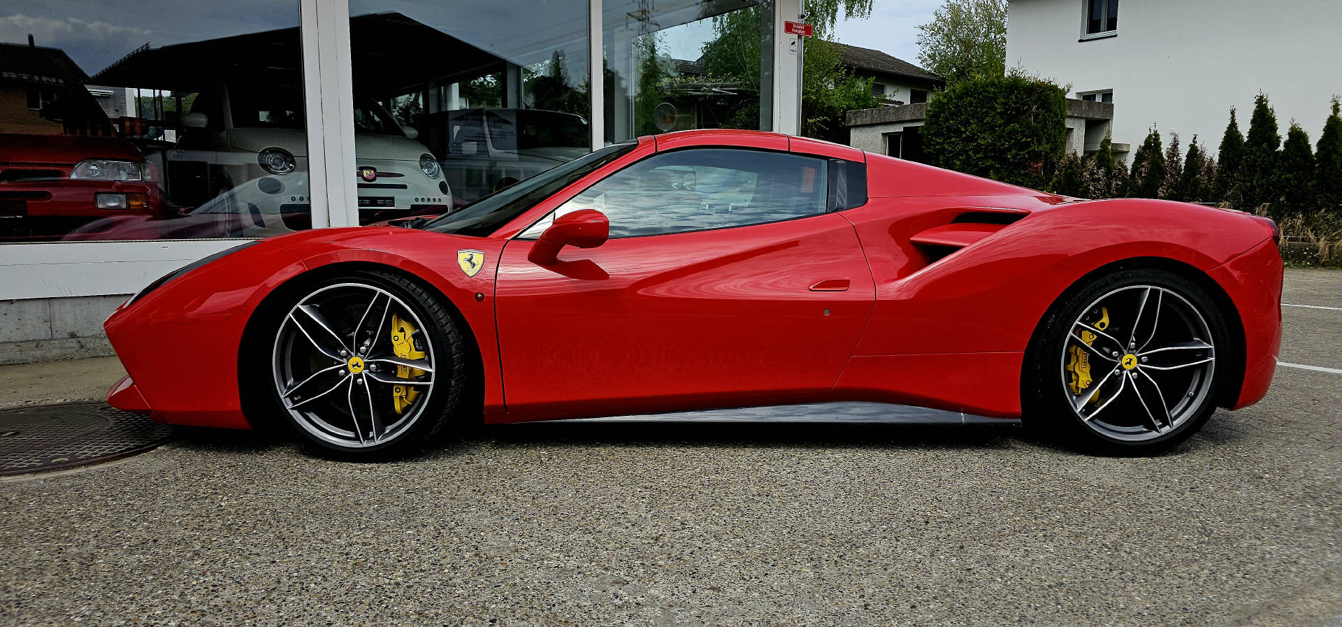 FERRARI 488 Spider 3.9 Turbo-image-7