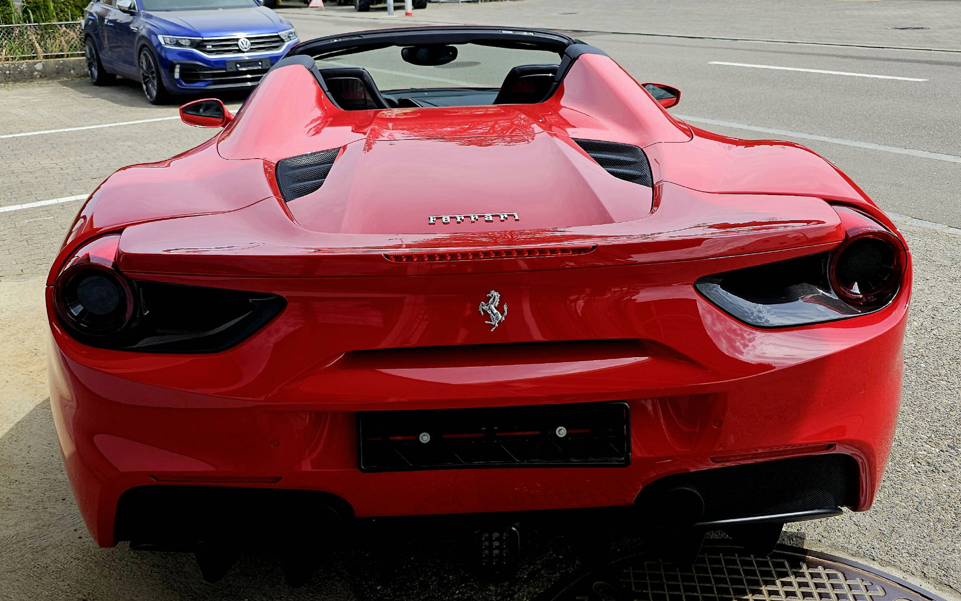 FERRARI 488 Spider 3.9 Turbo-image-2