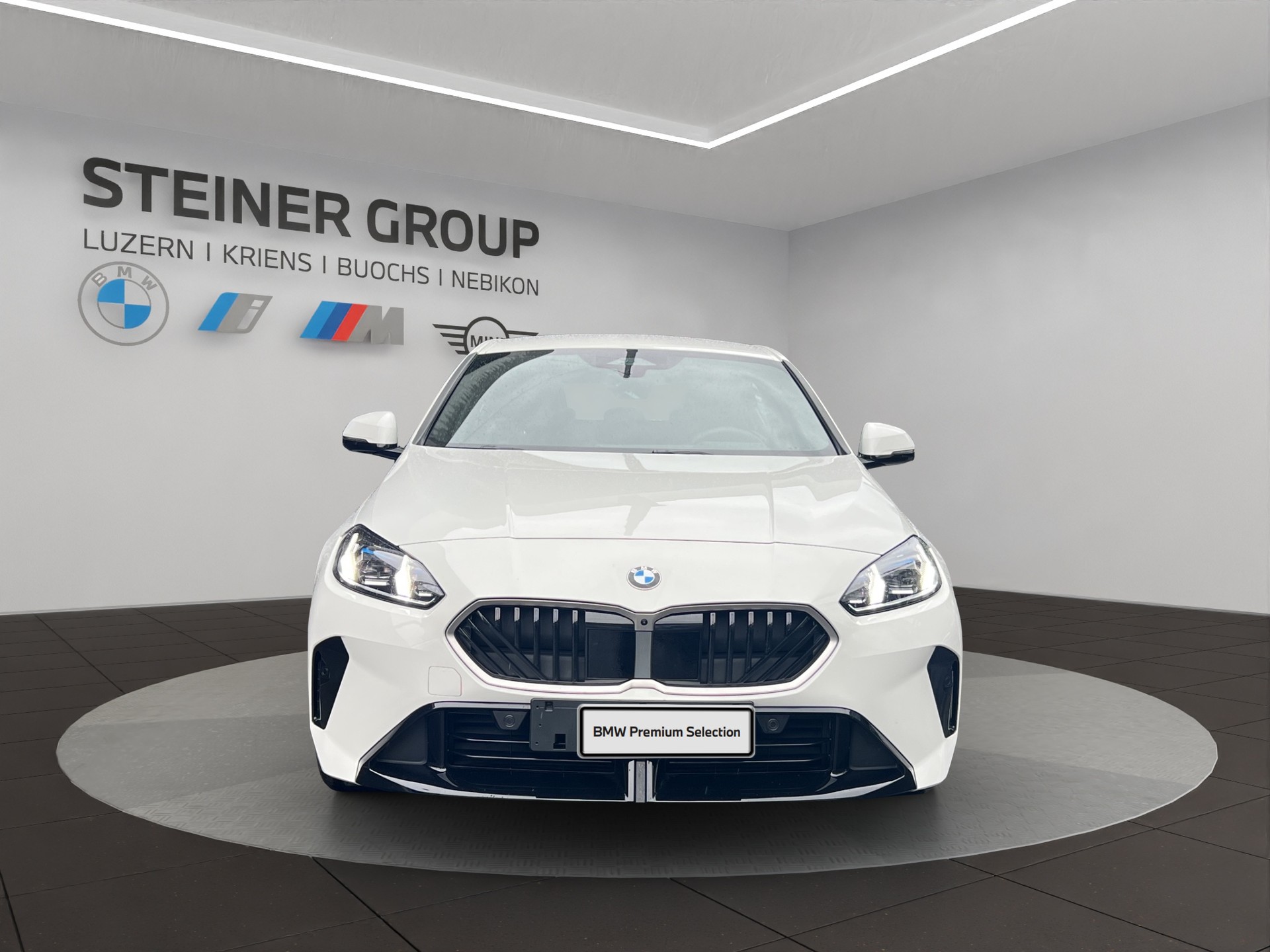 BMW 123 xDrive M Sport Steptronic-showroom-element-1