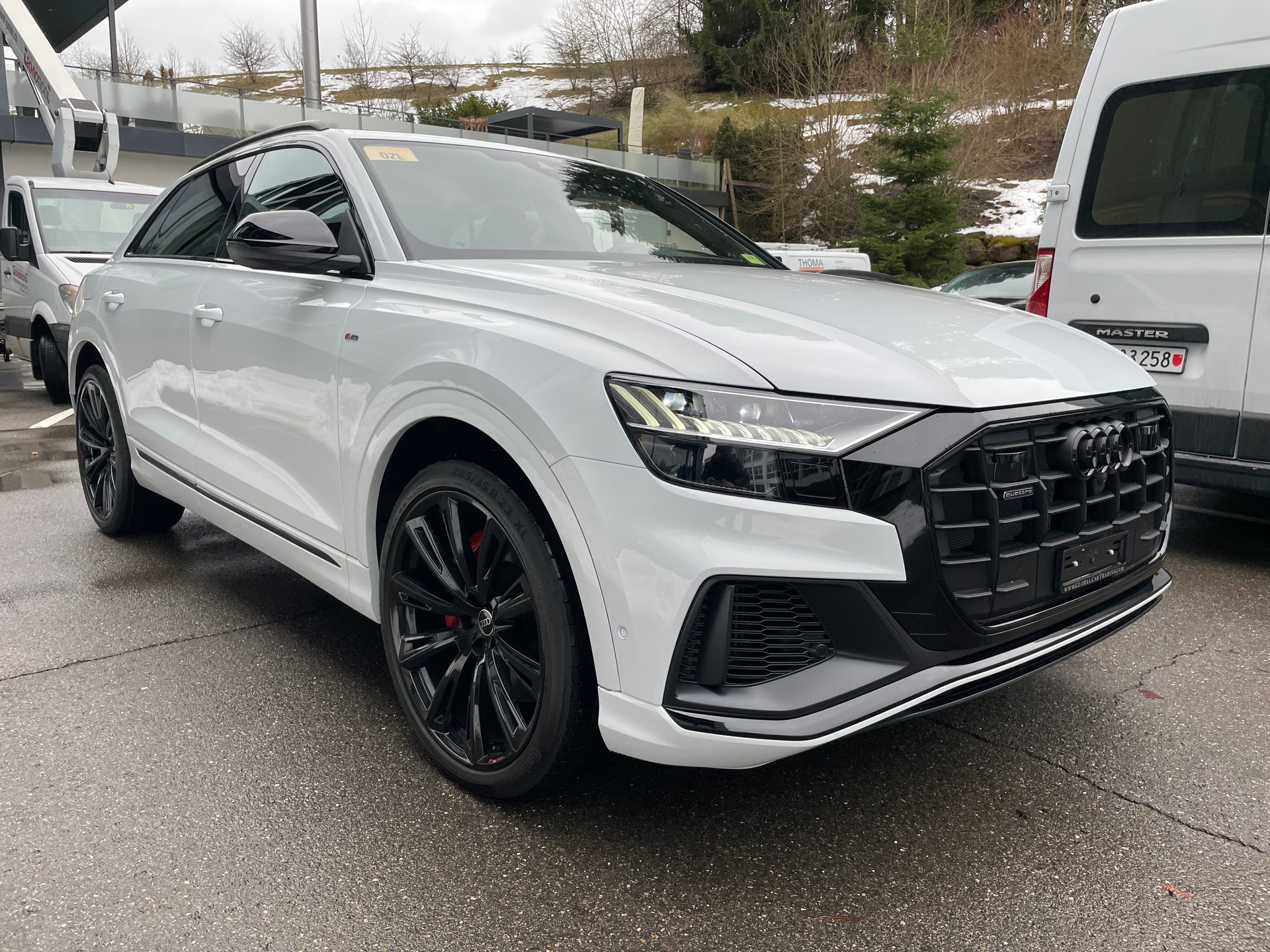 AUDI Q8 60 TFSI e quattro PHEV tiptronic-showroom-element-2