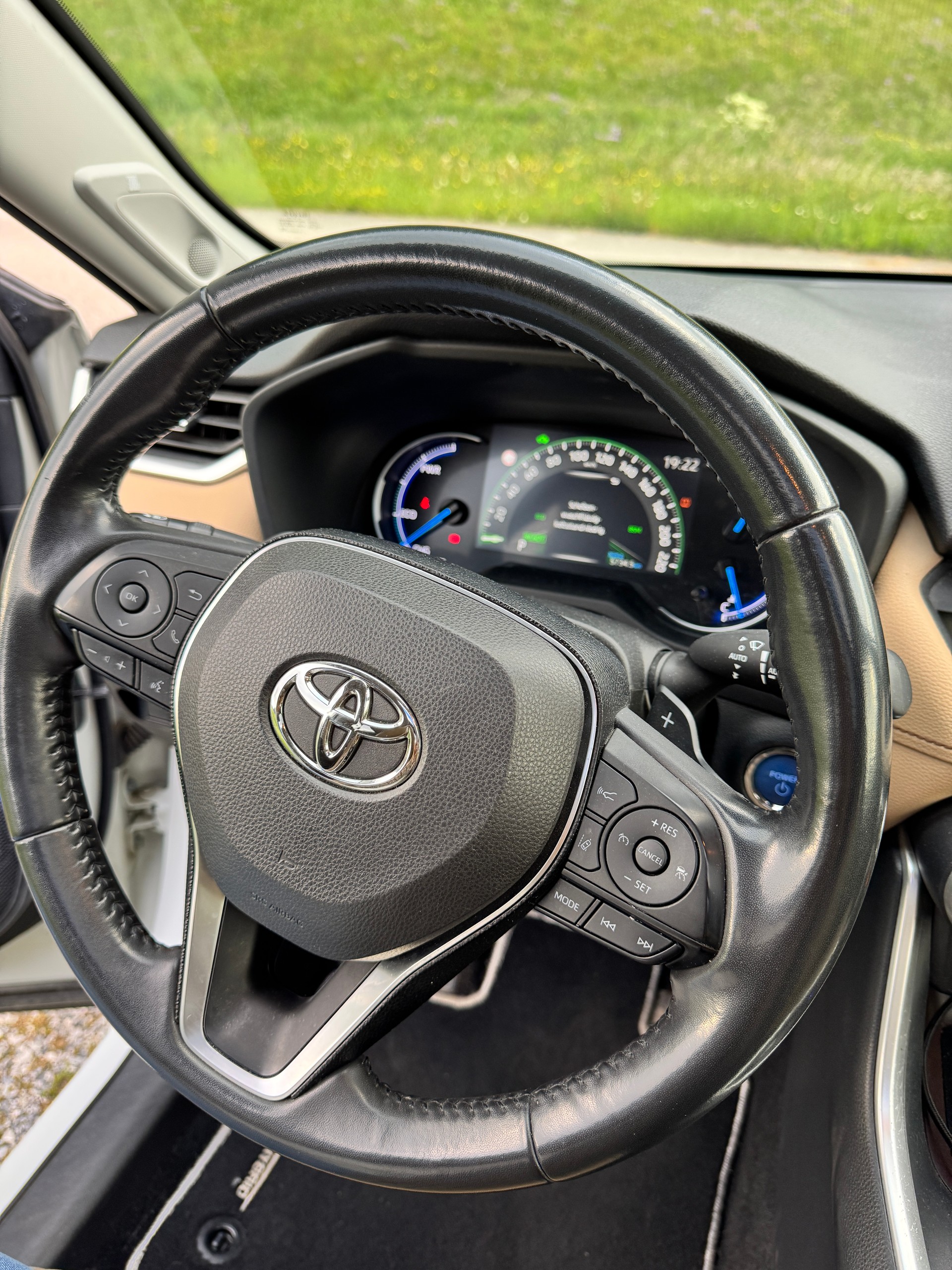 TOYOTA 2.5 HEV Premium-image-6
