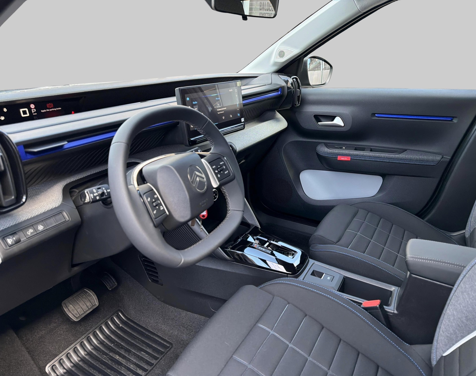 CITROEN C3 1.2 Hybrid Plus-image-7