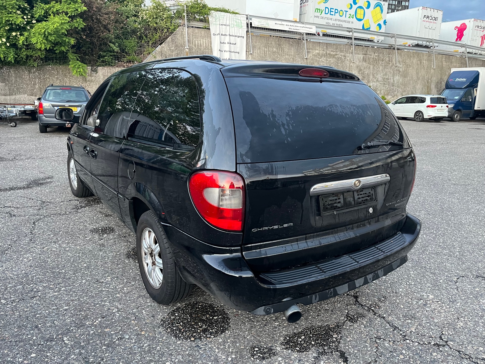 CHRYSLER Grand Voy. 2.8 CRD LTD Automatic-image-3