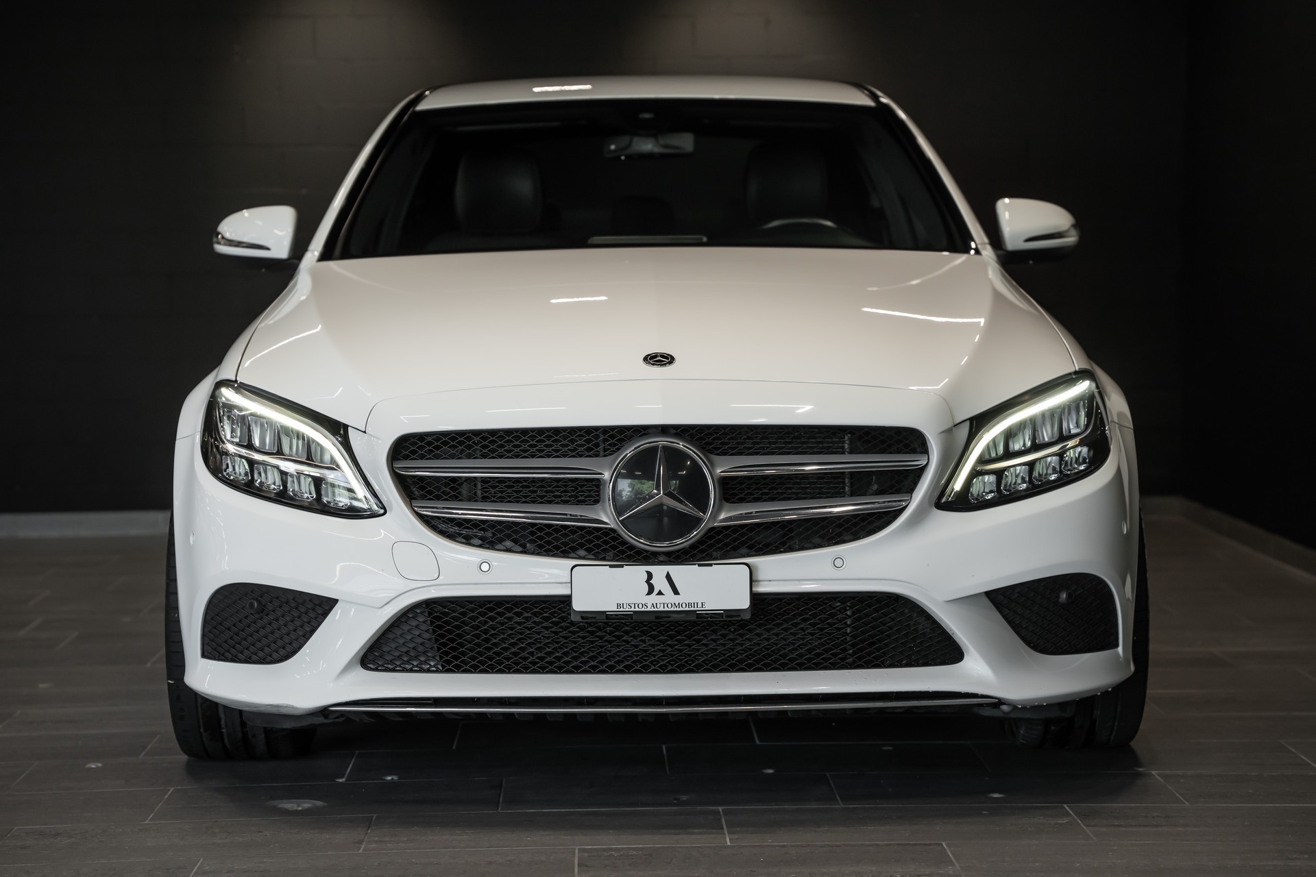 MERCEDES-BENZ C 180 AMG Line 9G-Tronic / Sitzheizung / Rückfahrkamera / CH Auto / 8 Fach berädert-image-5