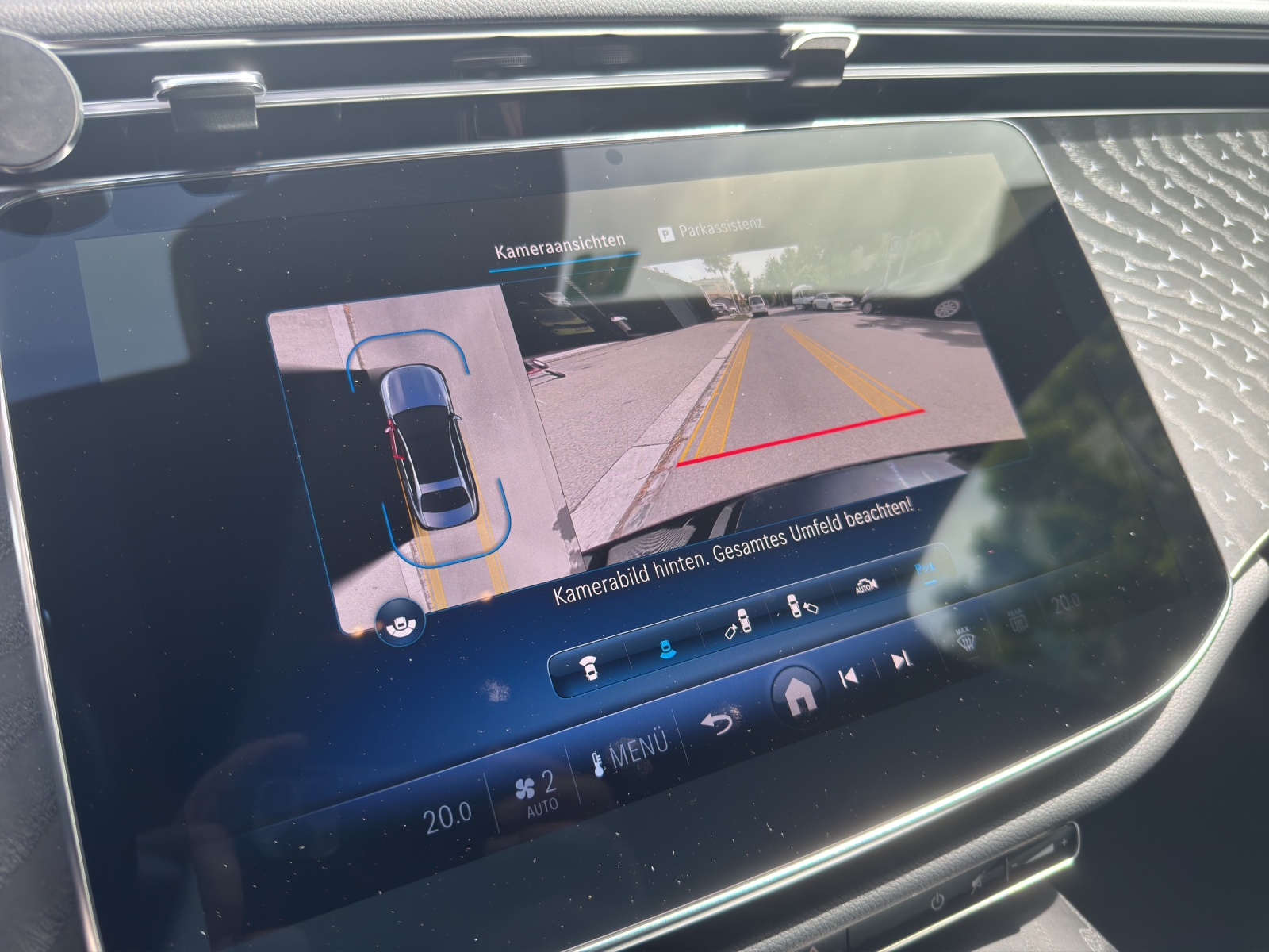 MERCEDES-BENZ E 220 d 4Matic 9G-Tronic-image-17