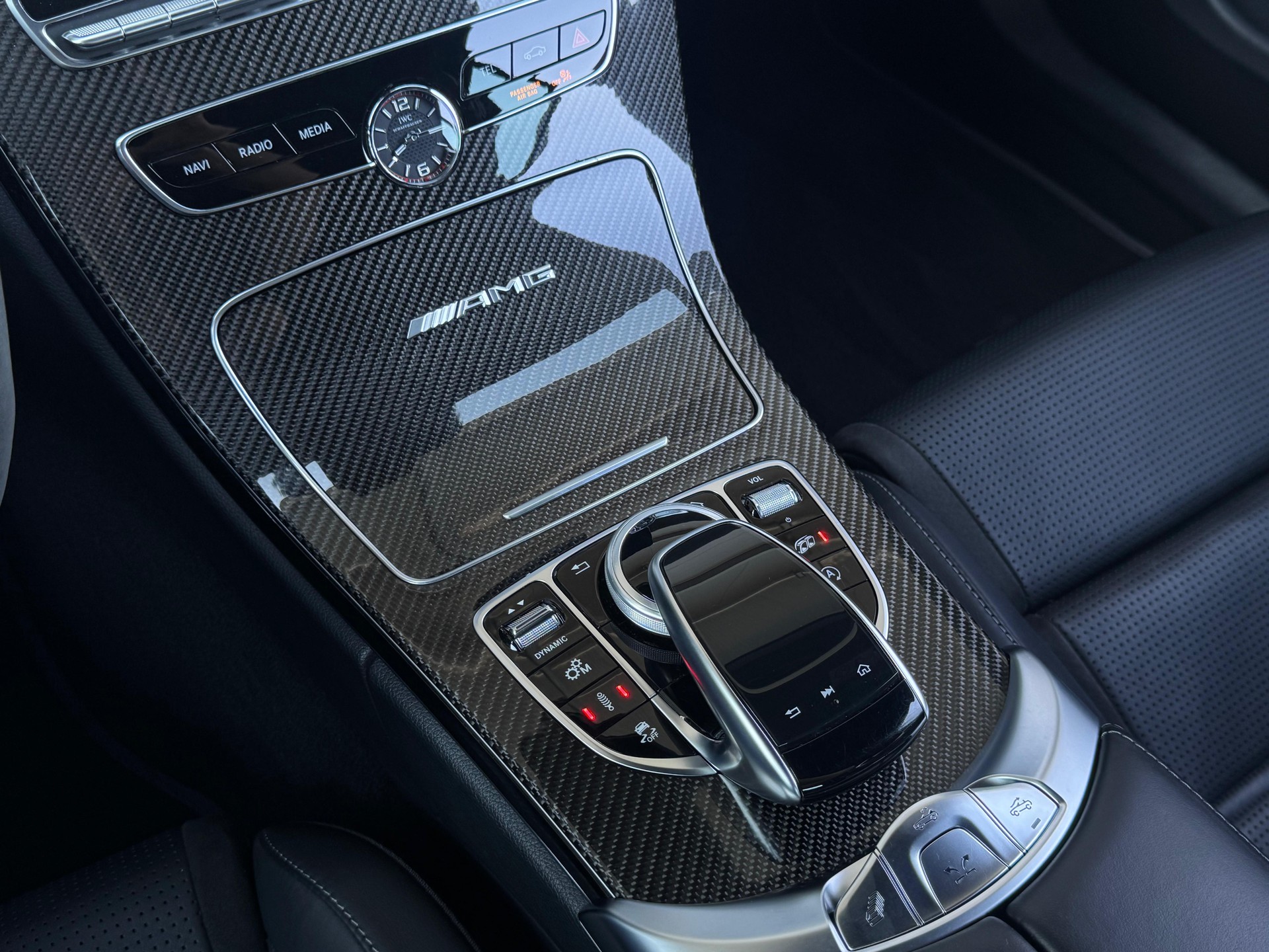 MERCEDES-BENZ C 63 S AMG 9G-tronic-image-31