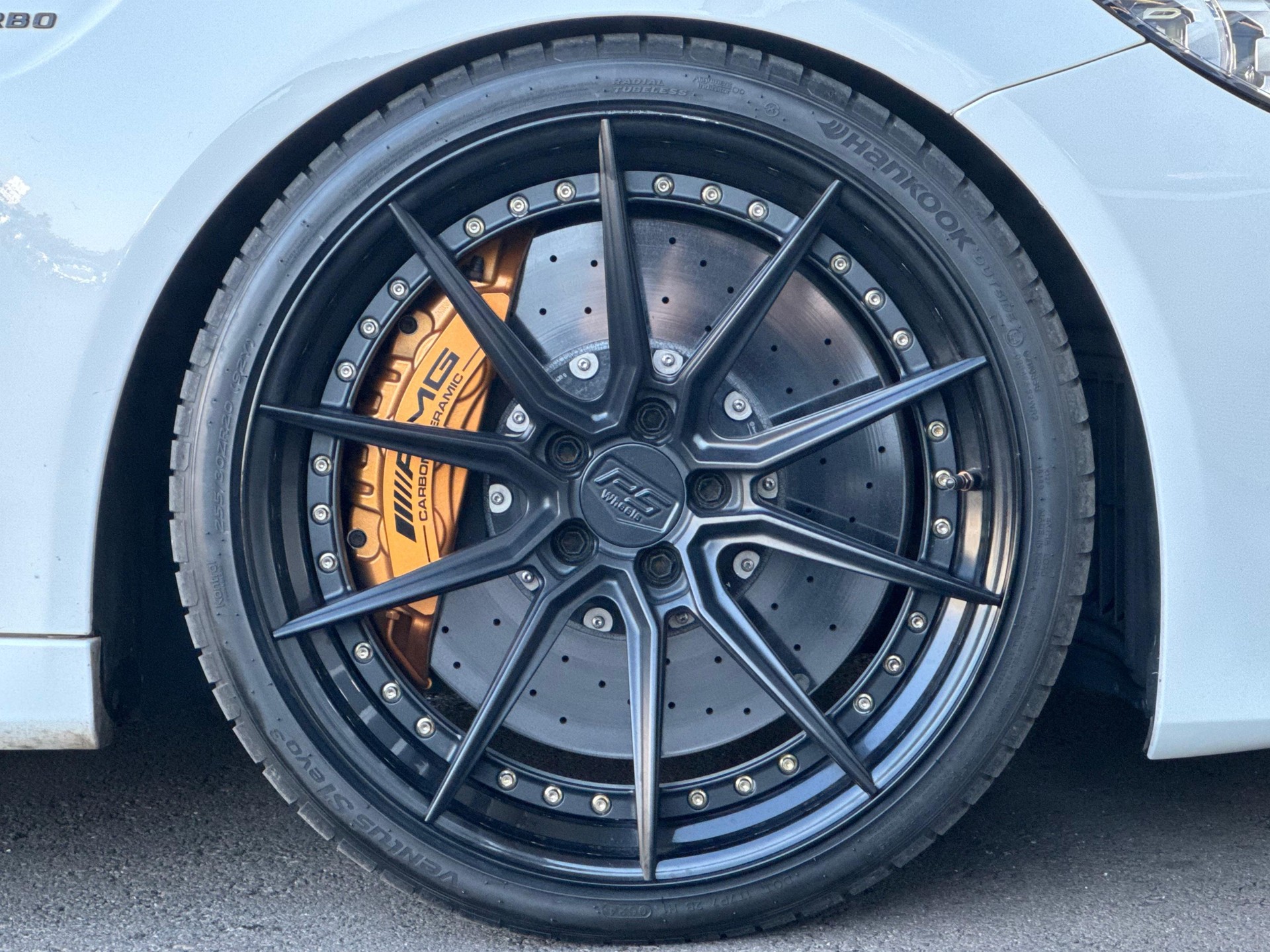 MERCEDES-BENZ C 63 S AMG 9G-tronic-image-26