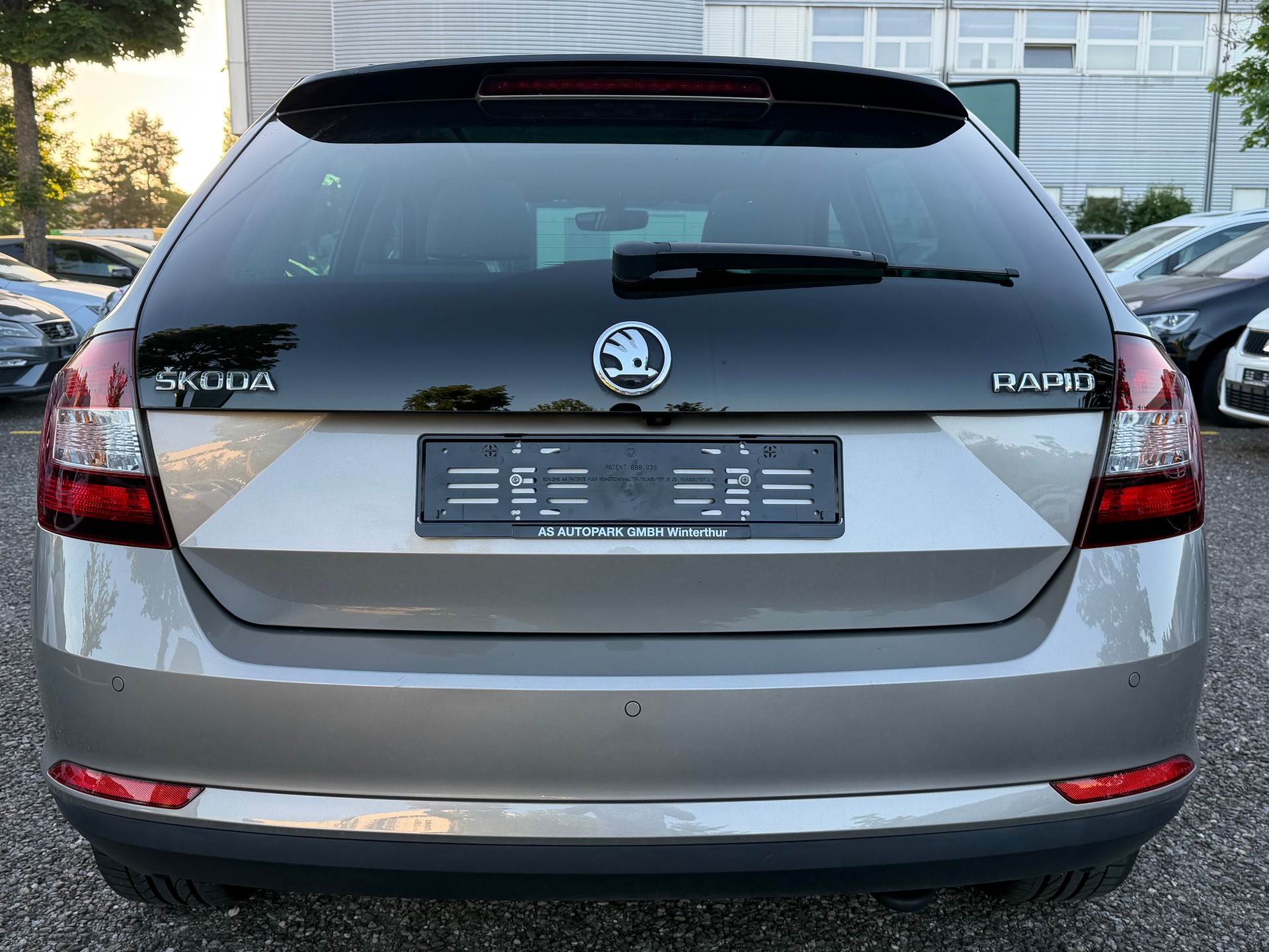 SKODA Rapid Spaceback 1.4 TSI Style DSG-image-5