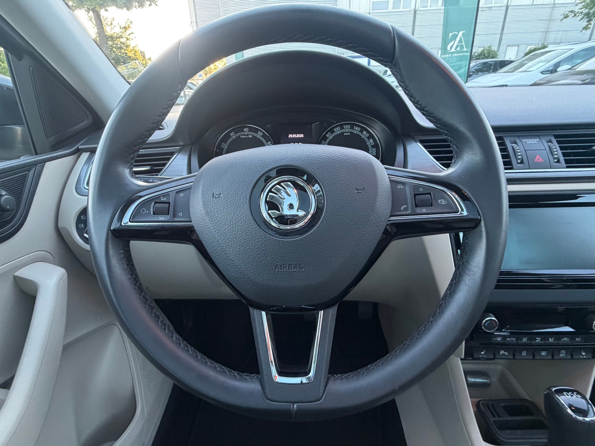 SKODA Rapid Spaceback 1.4 TSI Style DSG-image-11