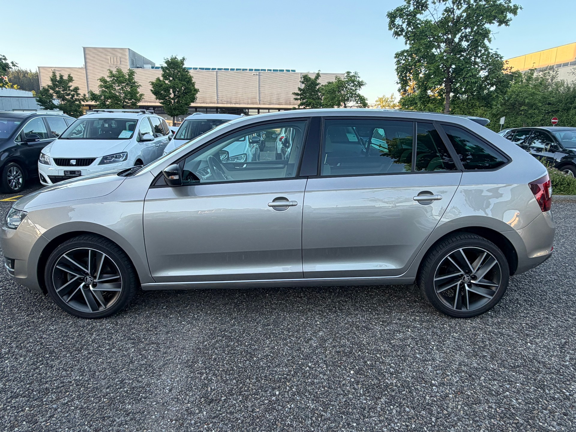SKODA Rapid Spaceback 1.4 TSI Style DSG-image-7